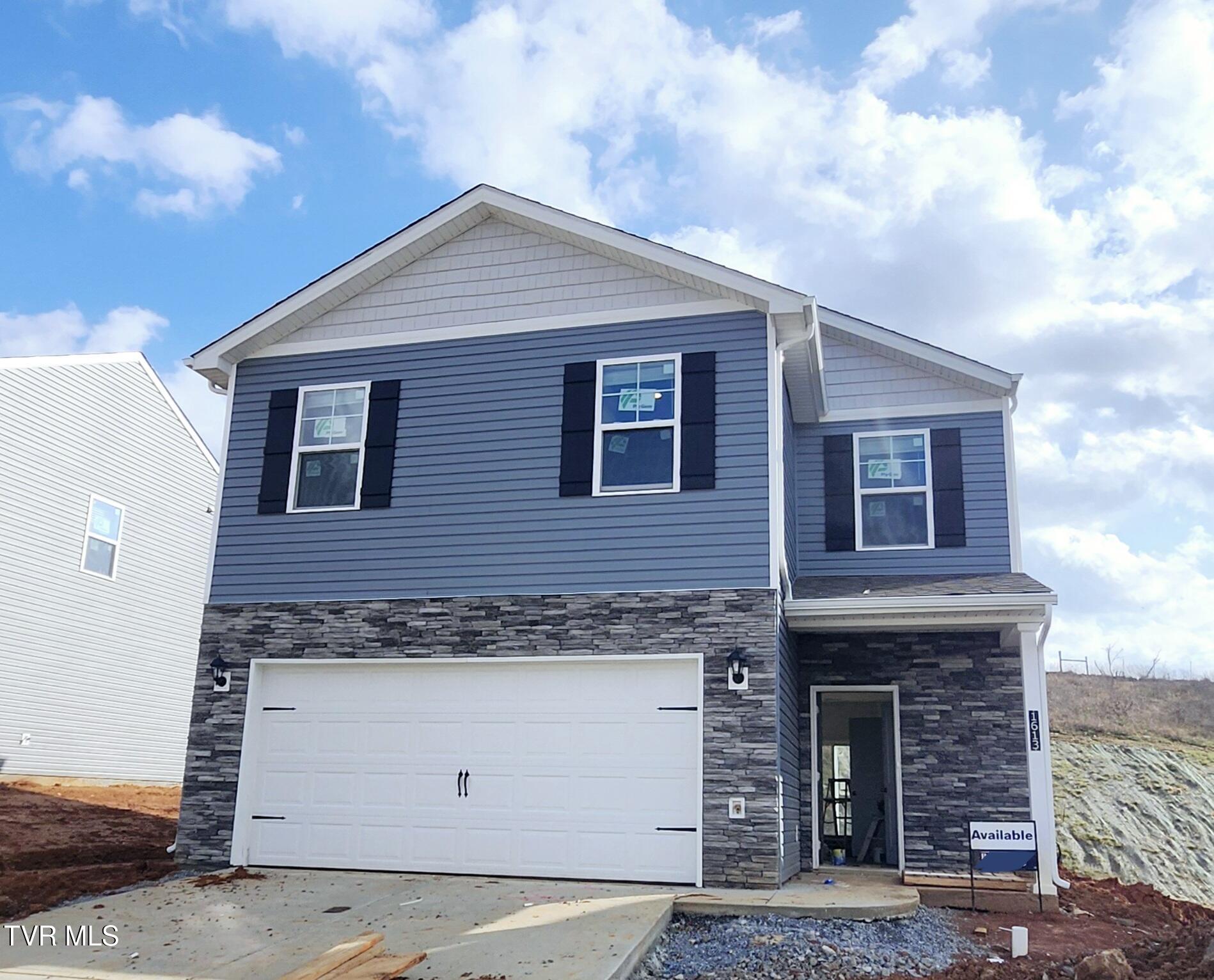 1613 Fox Meadows Circle, Bluff City, Tennessee image 4