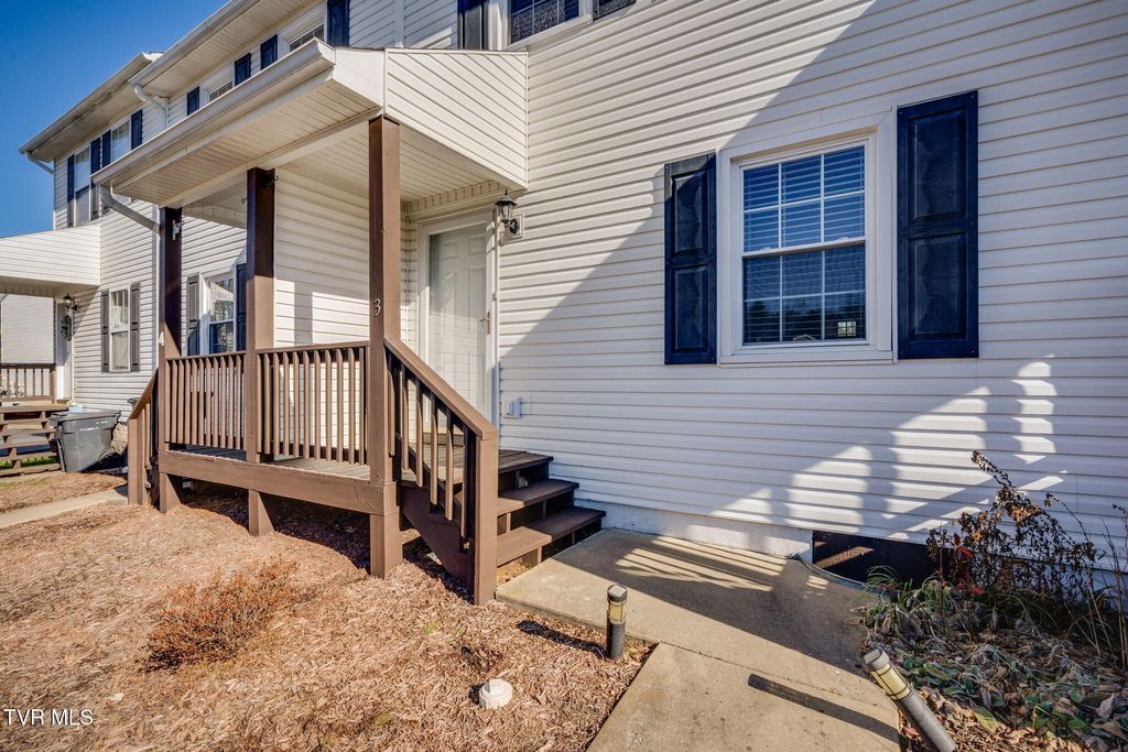 Photo of 2023 Weaver Pike #3, Bristol, TN 37620 (MLS # 9990066)
