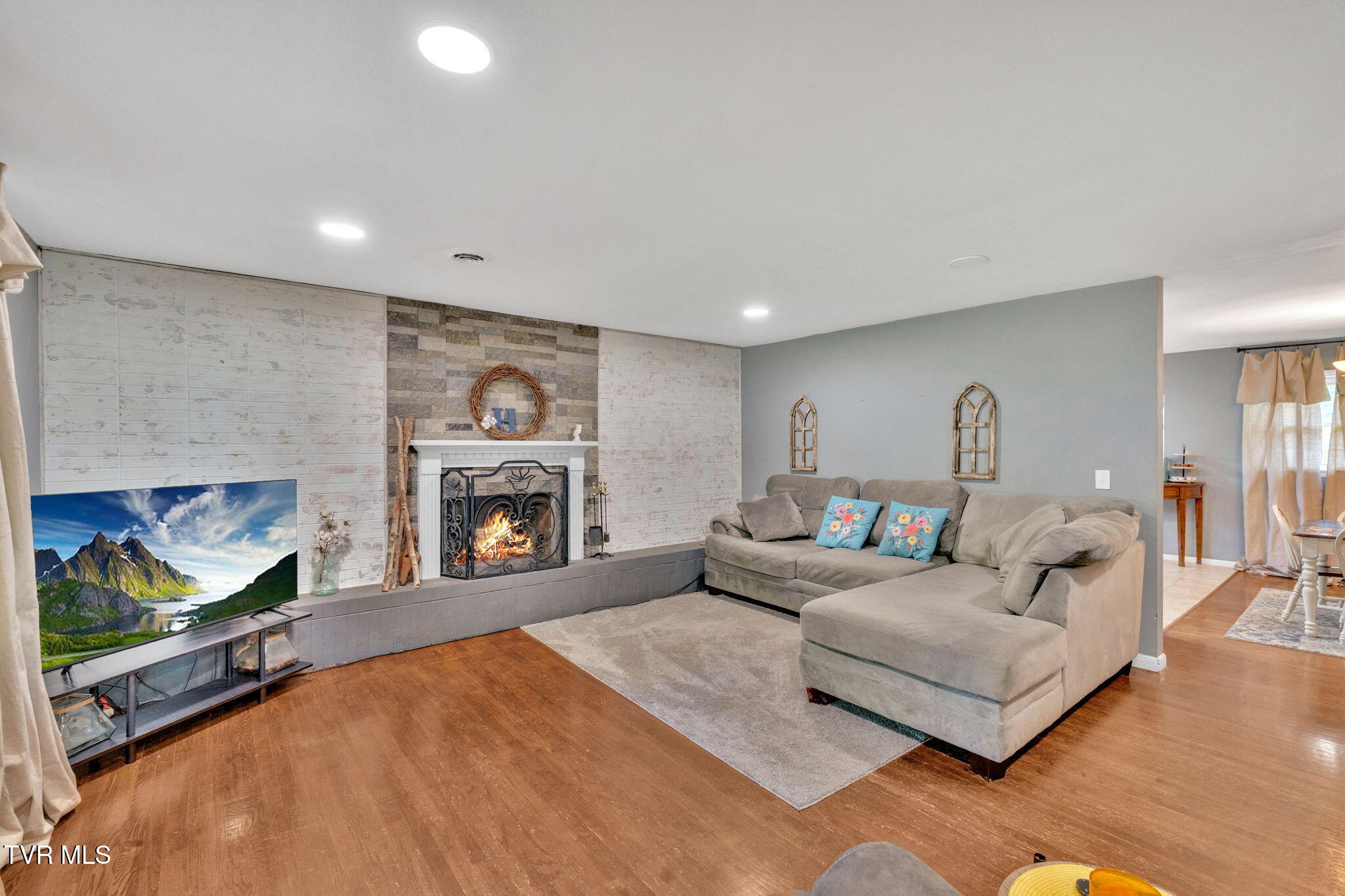 123 Lincoln Avenue, Jonesborough, Tennessee image 2
