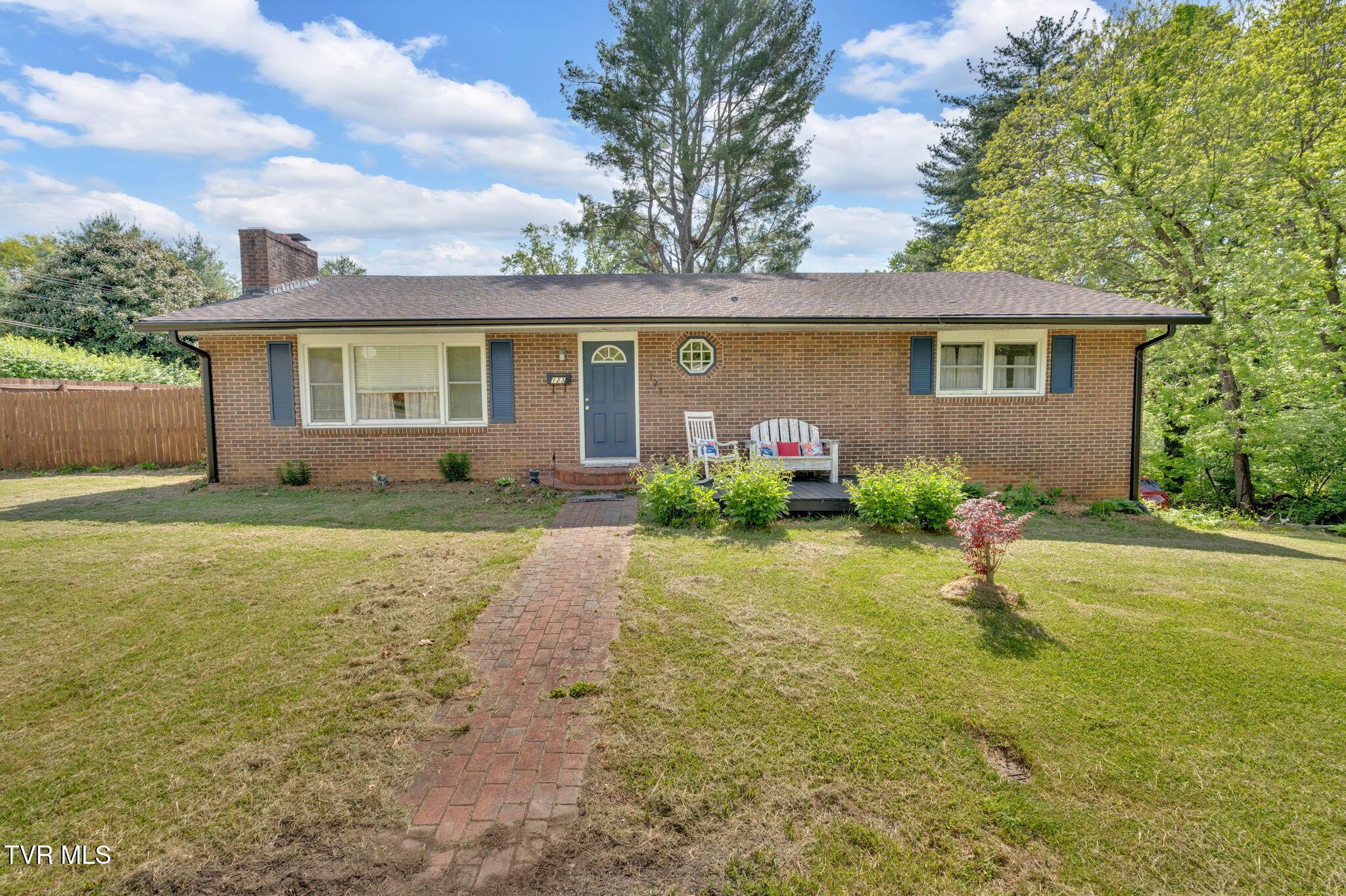 123 Lincoln Avenue, Jonesborough, Tennessee image 1
