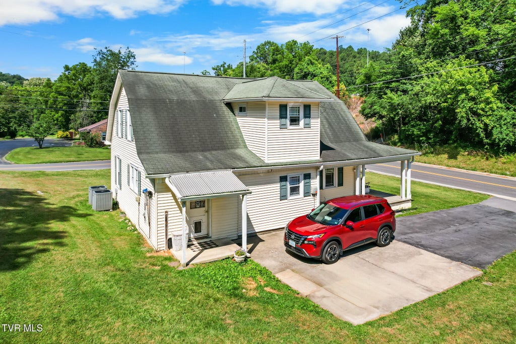 Photo of 1411 Island Road Rd, Bristol, VA 24201 (MLS # 9997165)