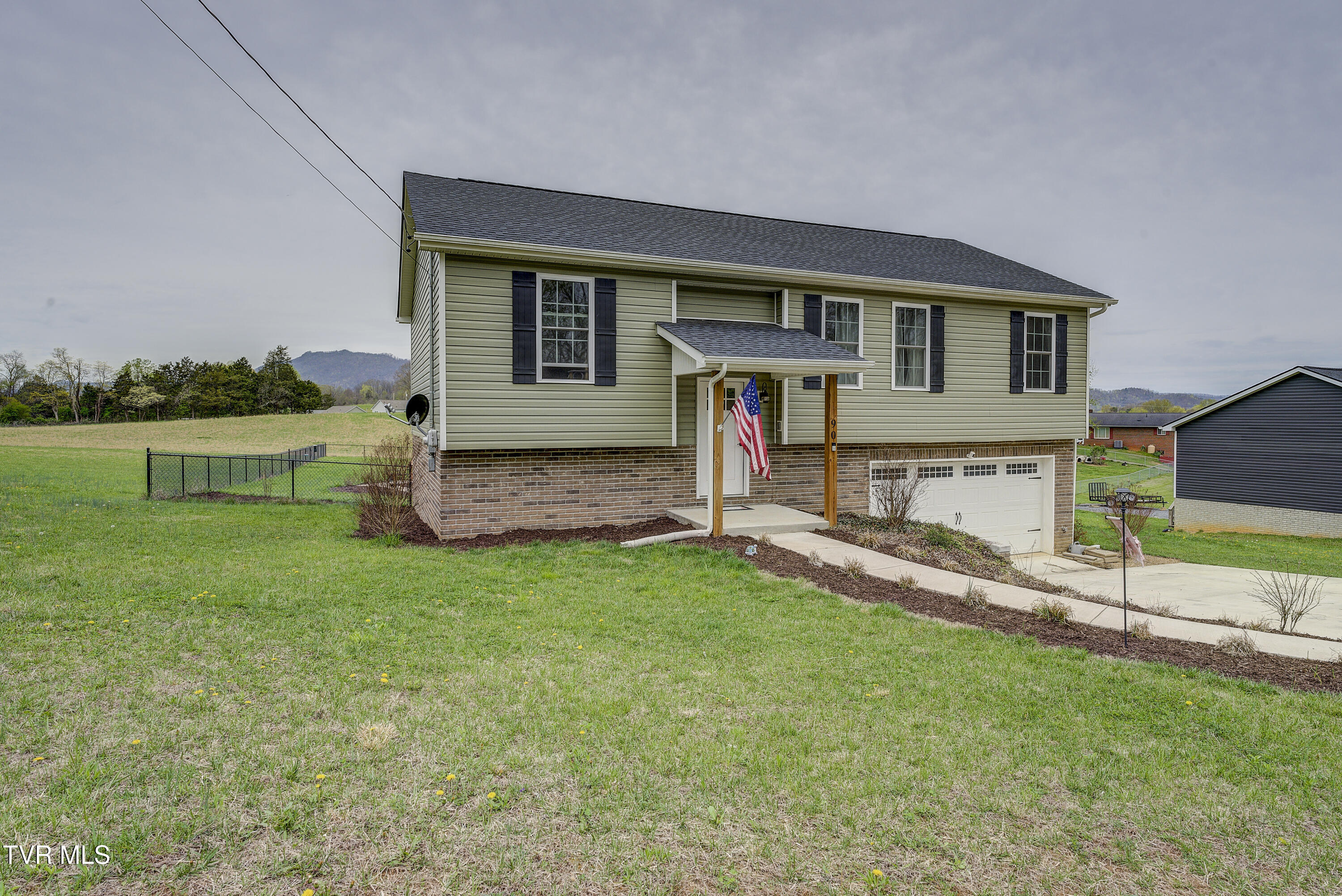 90 Carr Lane North Ln, Fall Branch, Tennessee image 5