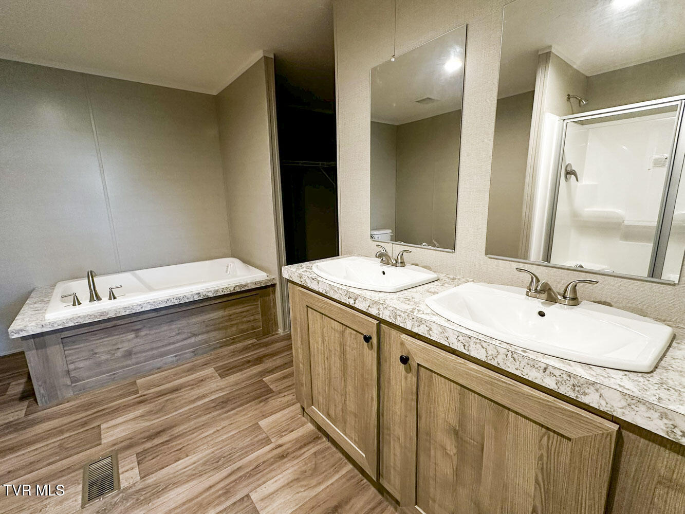 338 Bungalow Drive, Dandridge, Tennessee image 11