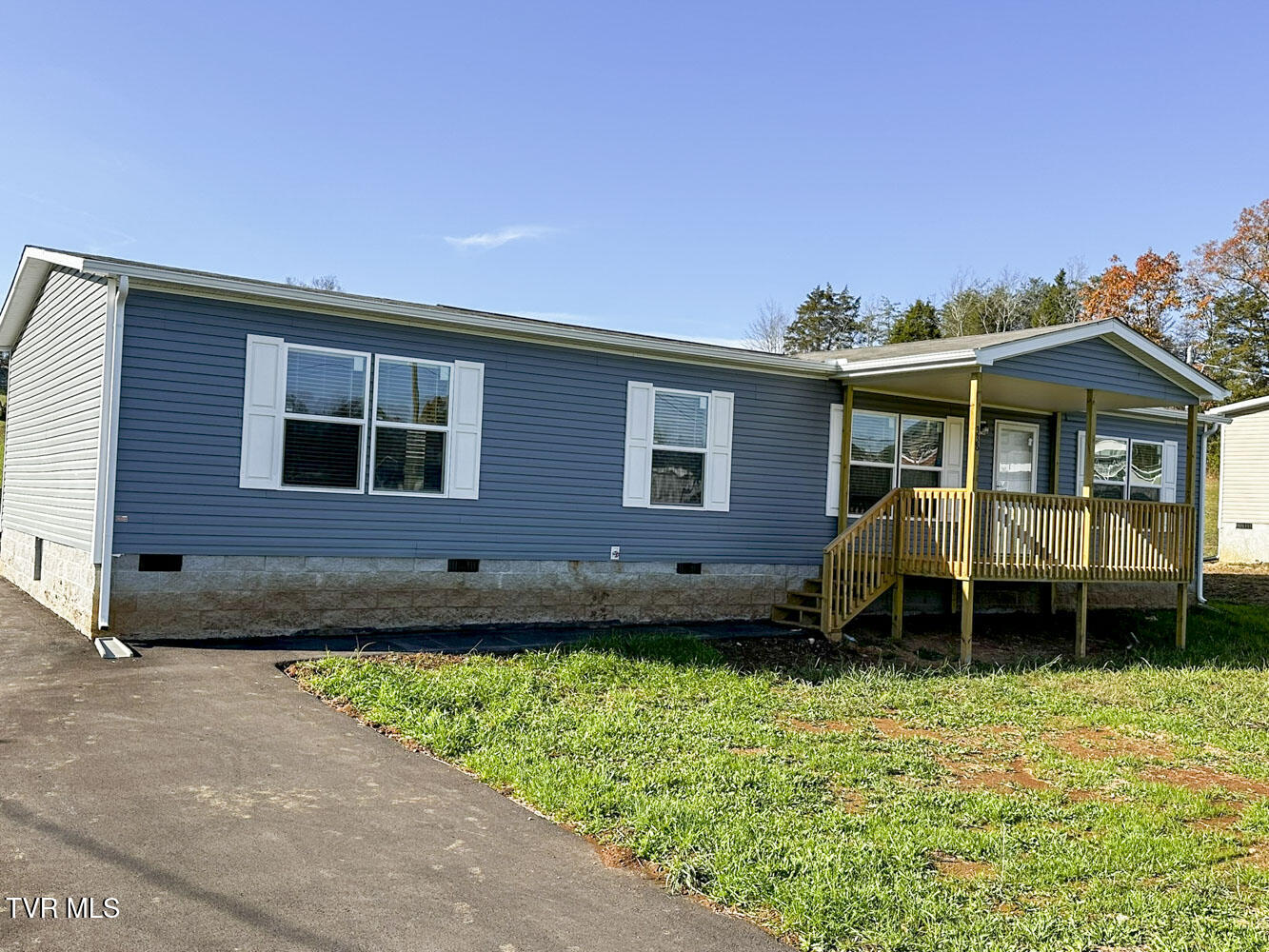 338 Bungalow Drive, Dandridge, Tennessee image 2