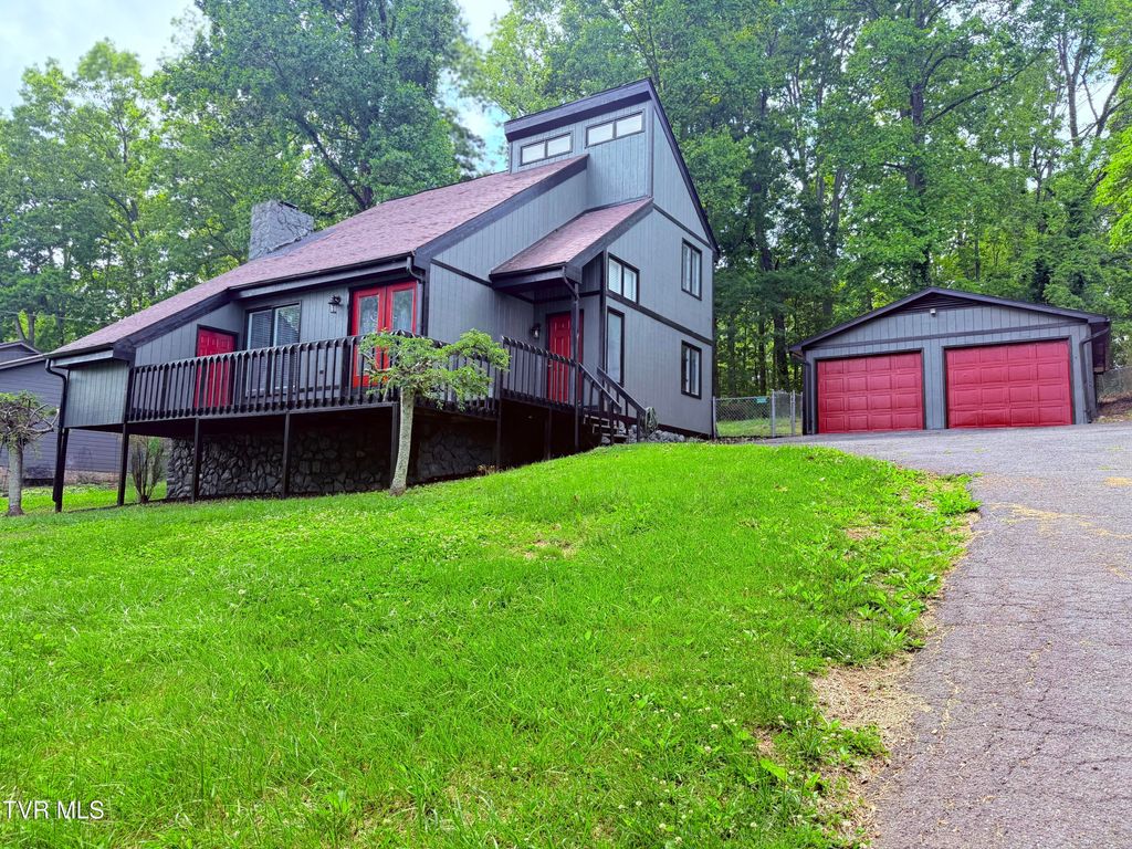 Photo of 413 Gustavis Avenue, Kingsport, TN 37664 (MLS # 9989220)