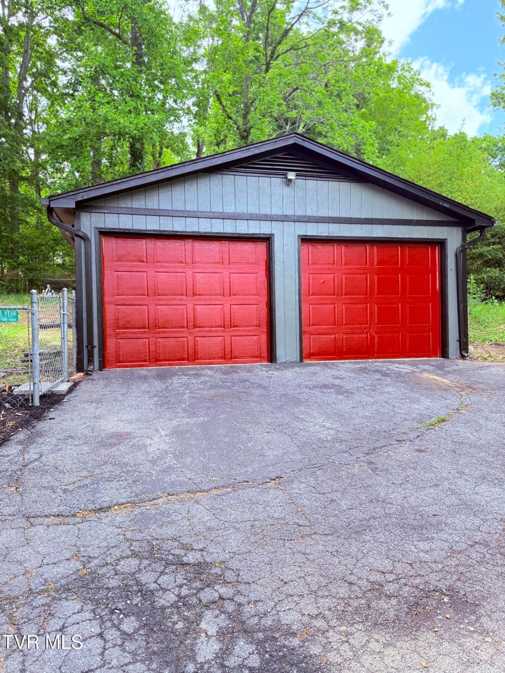 Photo of 413 Gustavis Avenue, Kingsport, TN 37664 (MLS # 9989220)