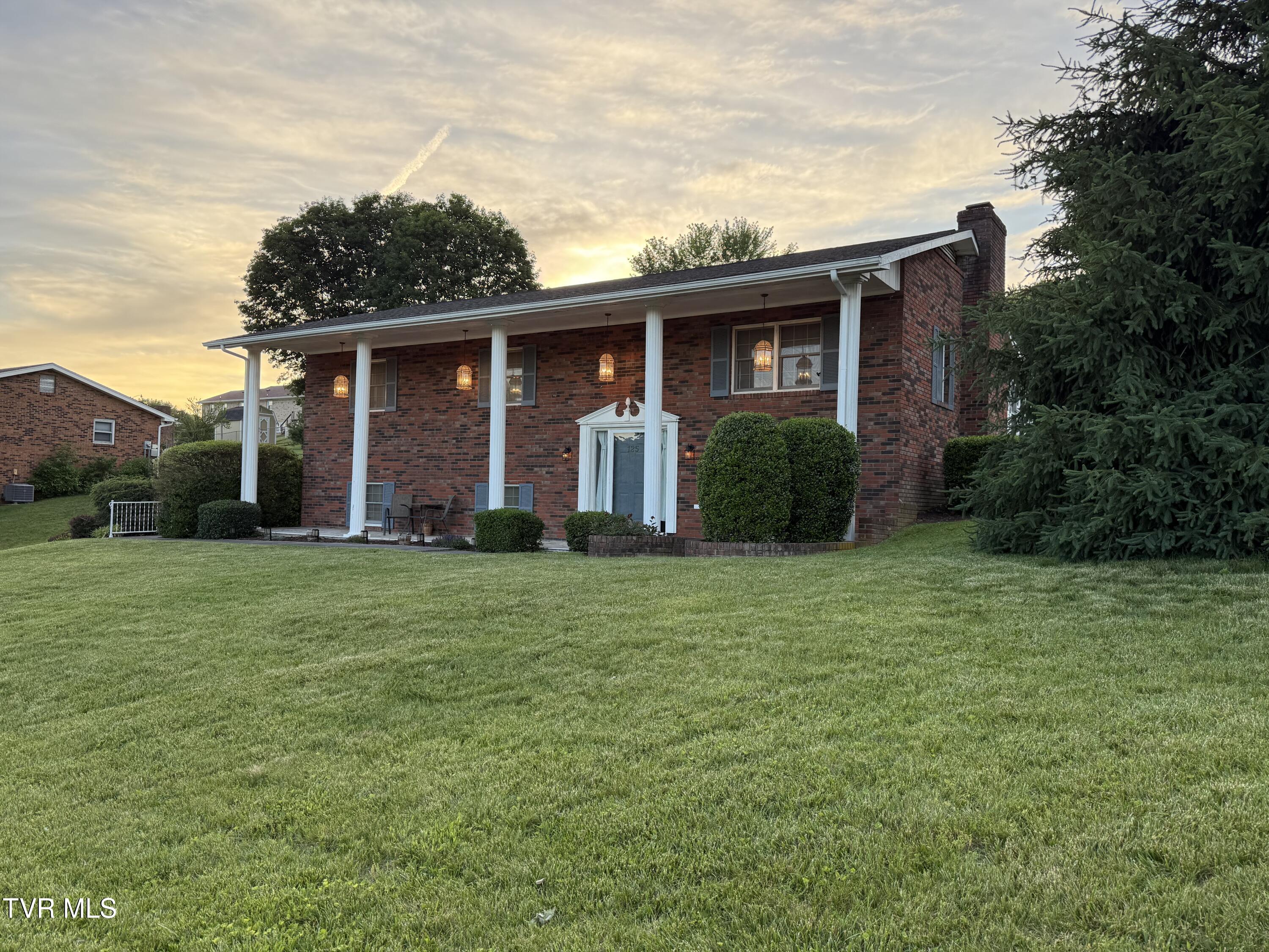 125 Amhurst Lane, Bristol, Tennessee image 1