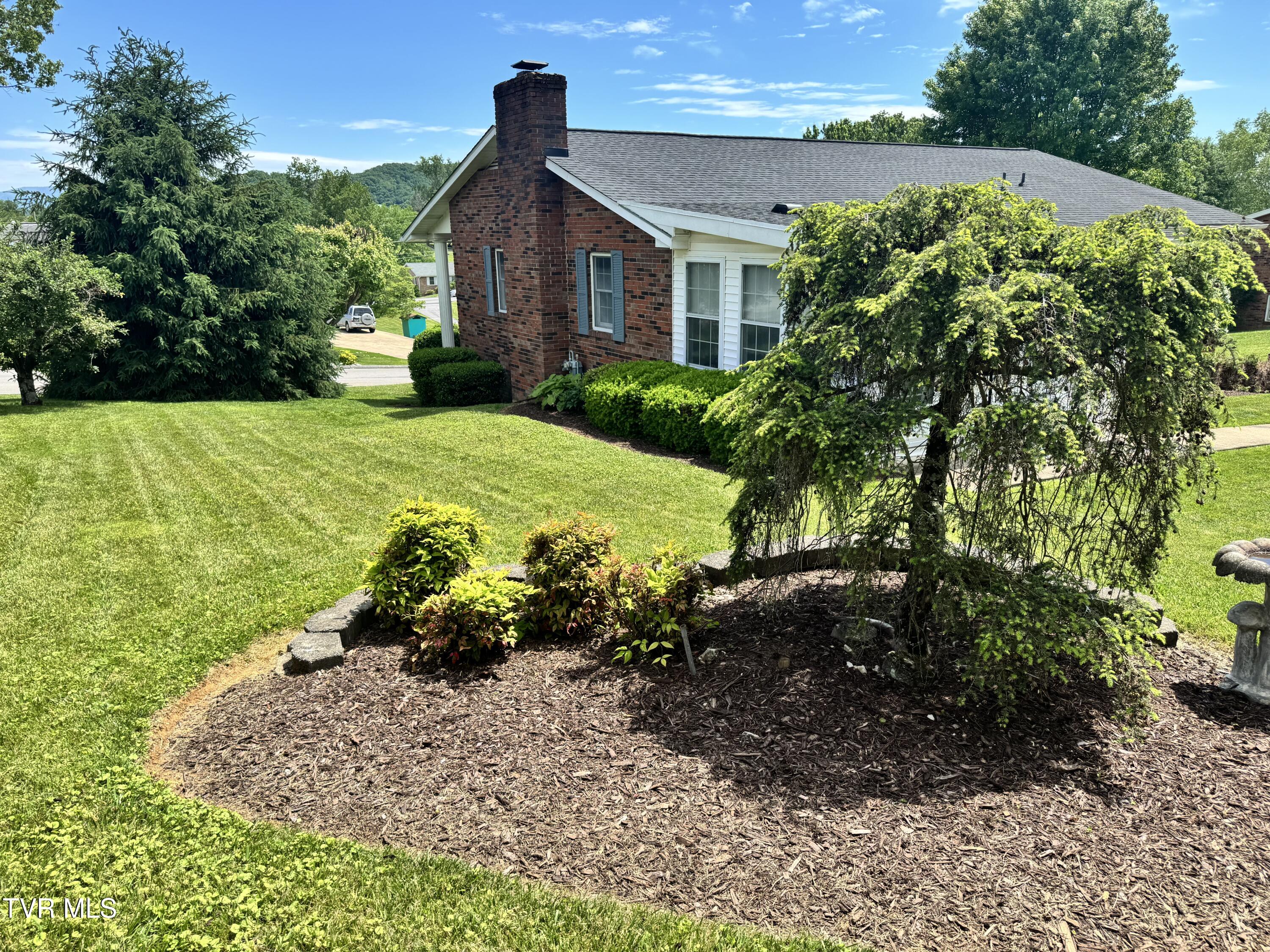 125 Amhurst Lane, Bristol, Tennessee image 4