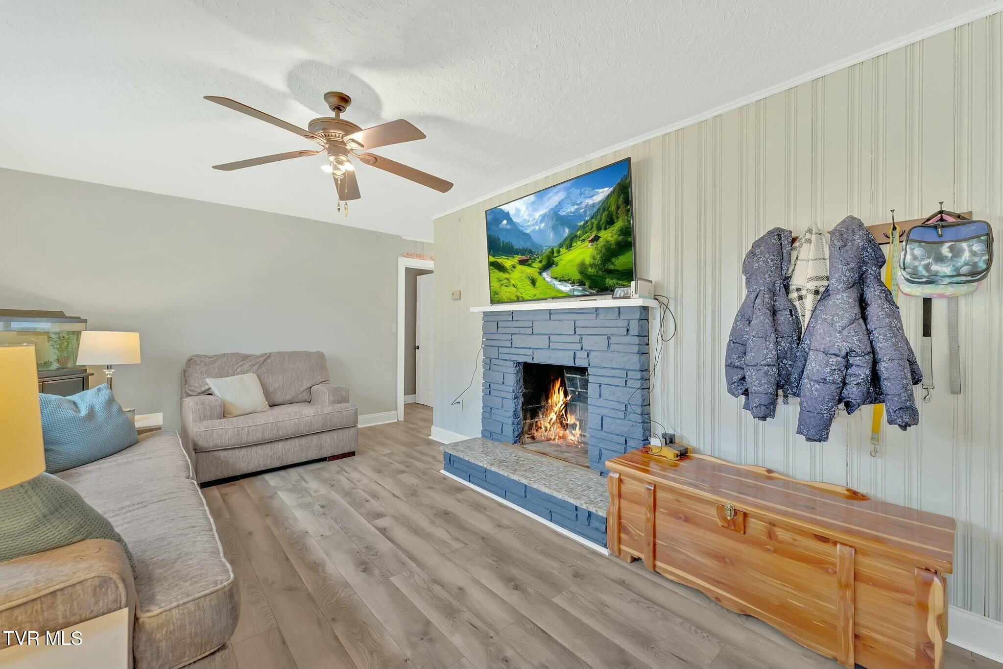 638 Robin Circle, Bristol, Virginia image 5