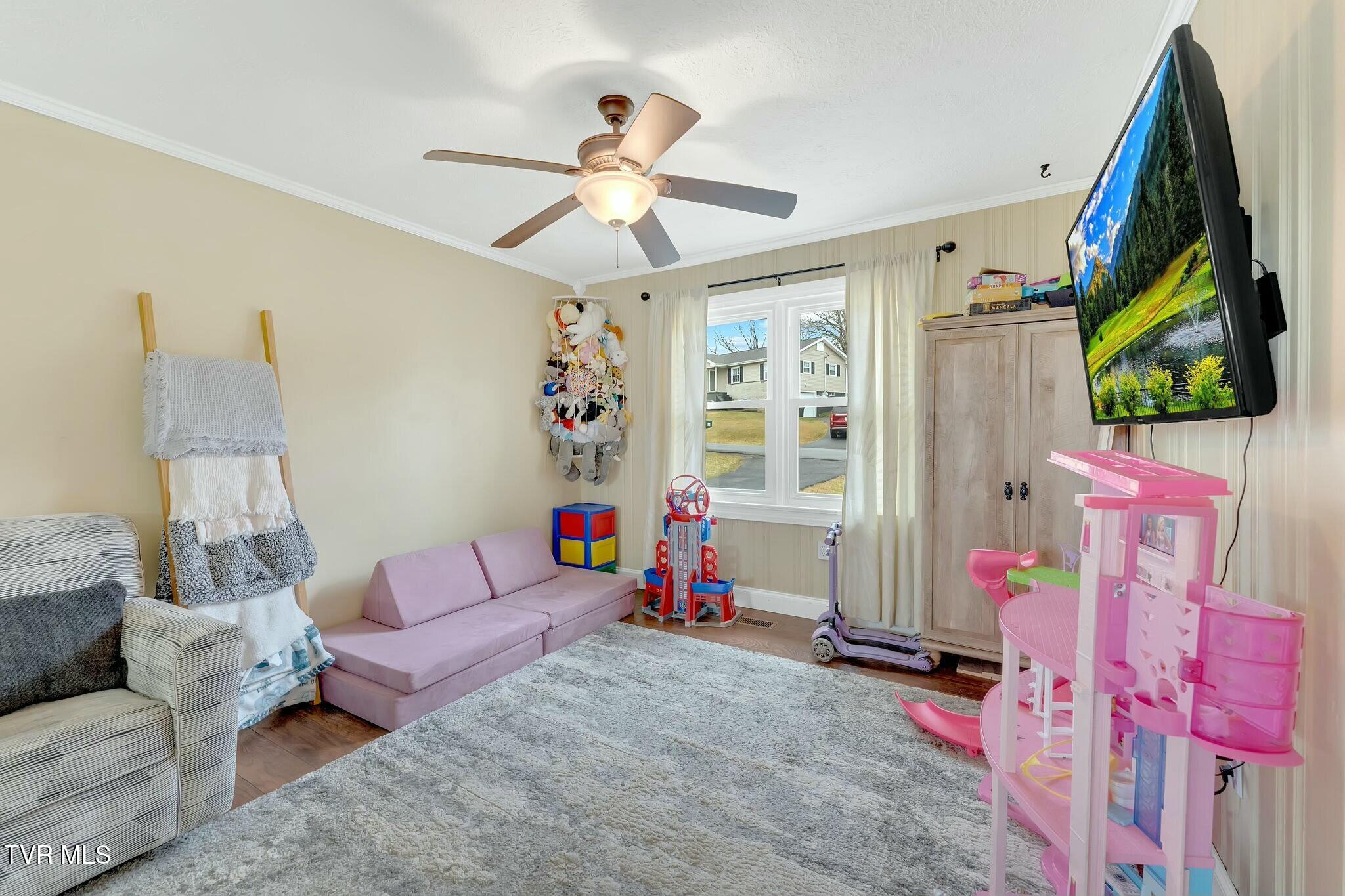 638 Robin Circle, Bristol, Virginia image 6