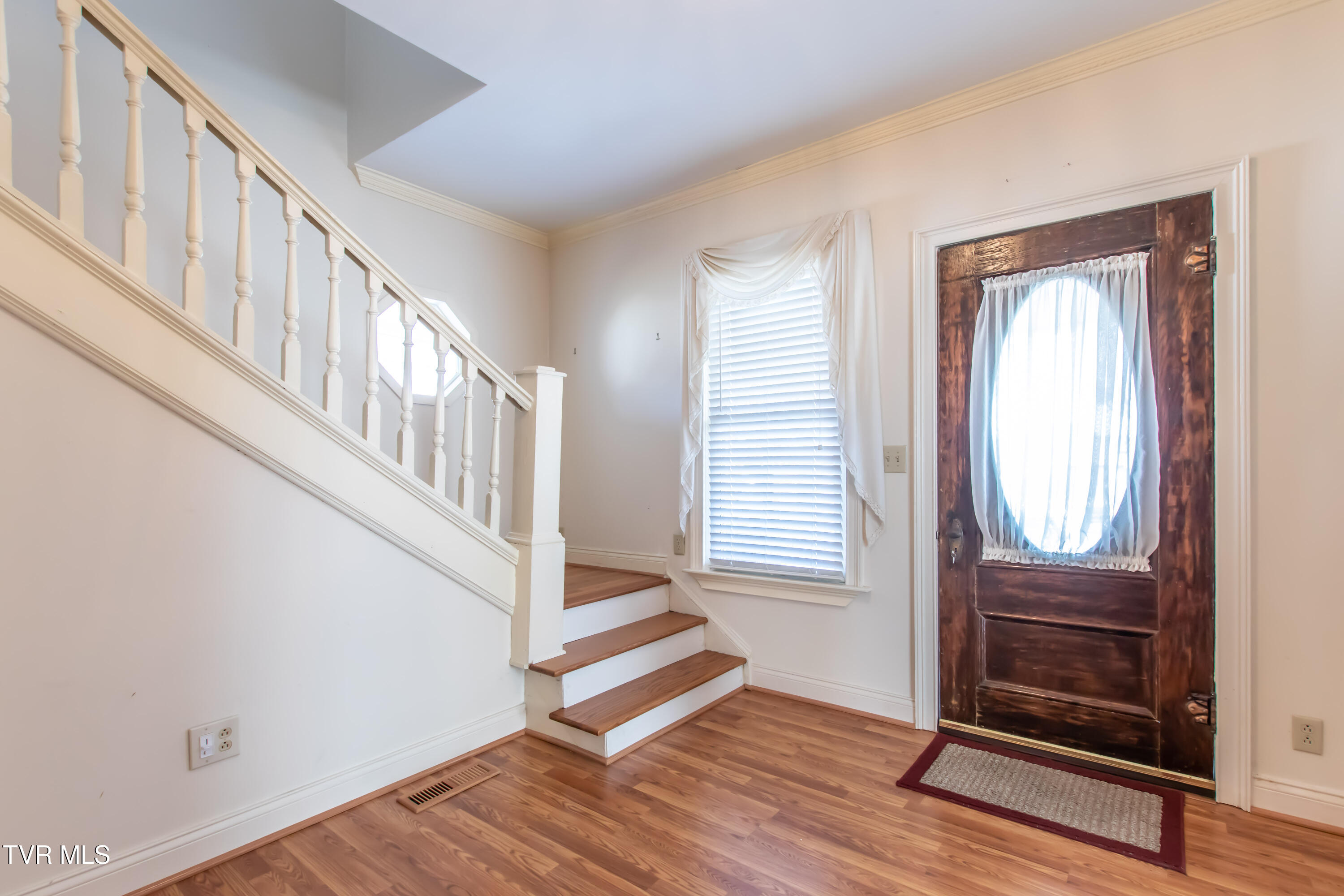 224 Opekiska Street, Erwin, Tennessee image 3
