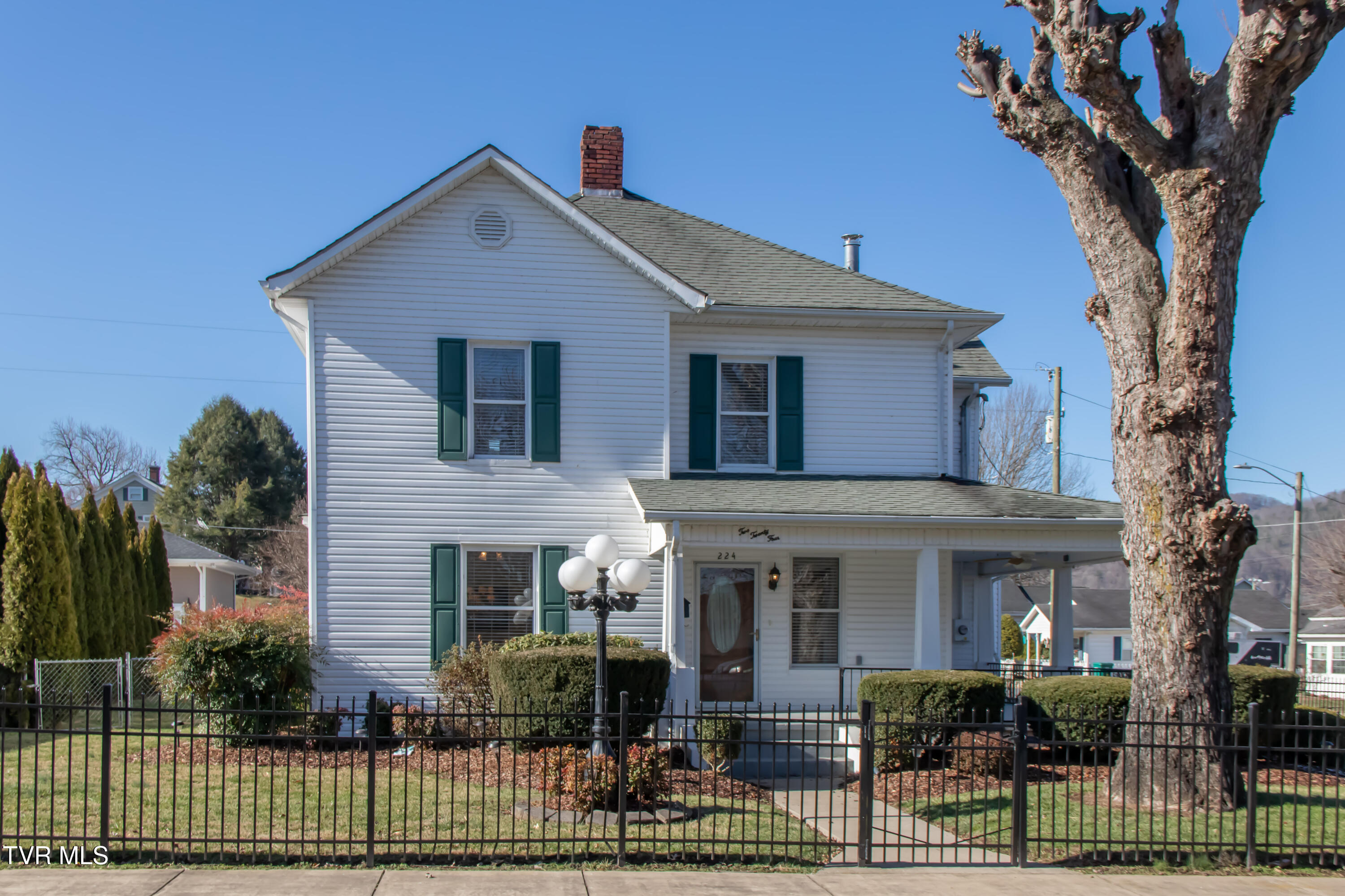224 Opekiska Street, Erwin, Tennessee image 2