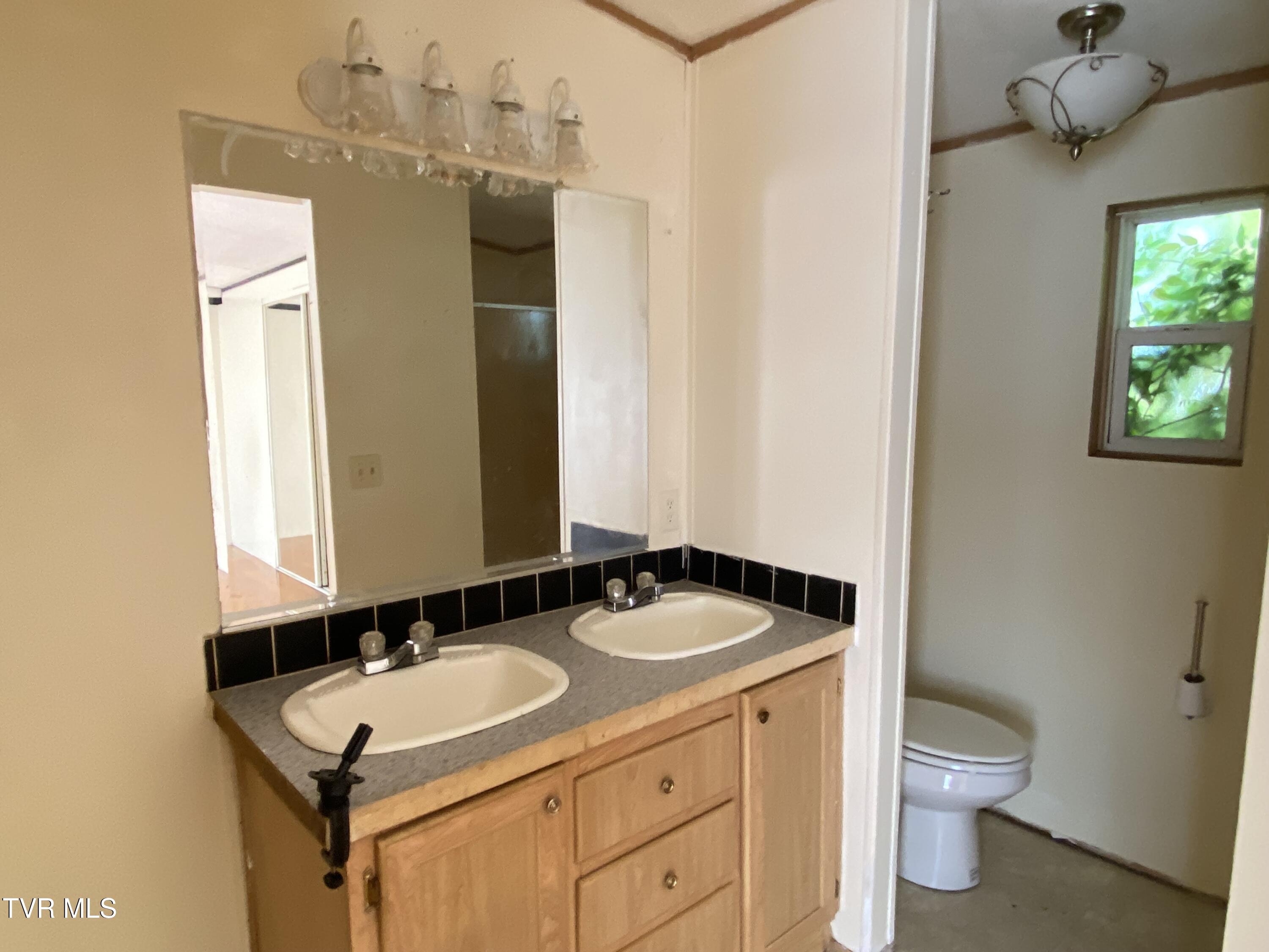 2420 Bailey Bridge Road, Chuckey, Tennessee image 17