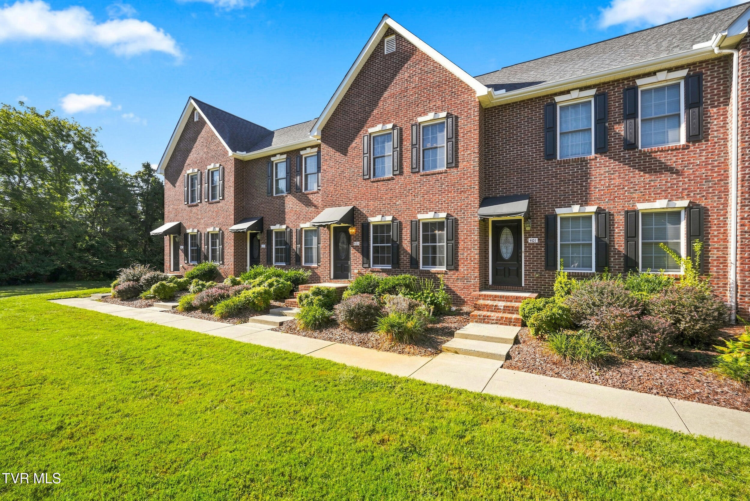601 West Mountain View Road Unit 402