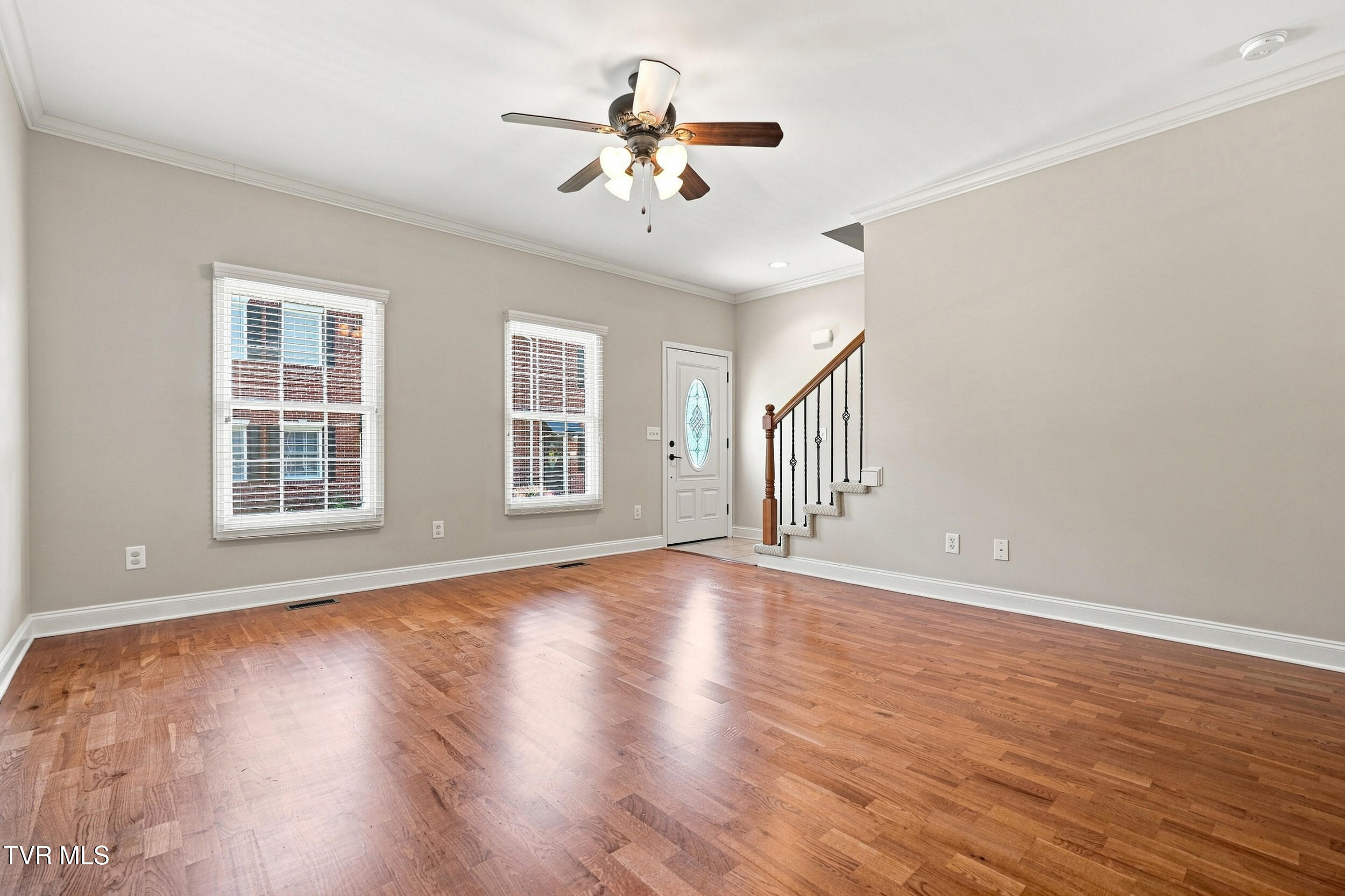 601 West Mountain View Road Unit 402