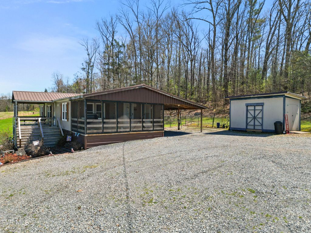 Photo of 645647 Seaton Road, Afton, TN 37616 (MLS # 9992882)