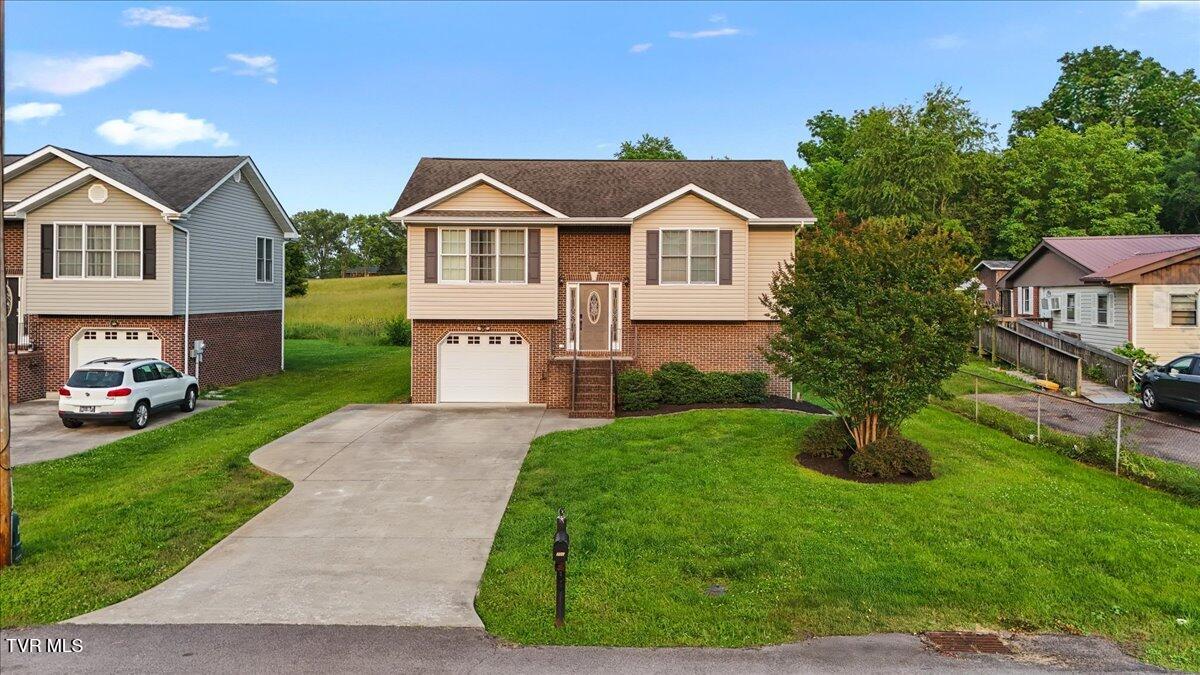 701 Brookhaven Drive, Kingsport, Tennessee image 2