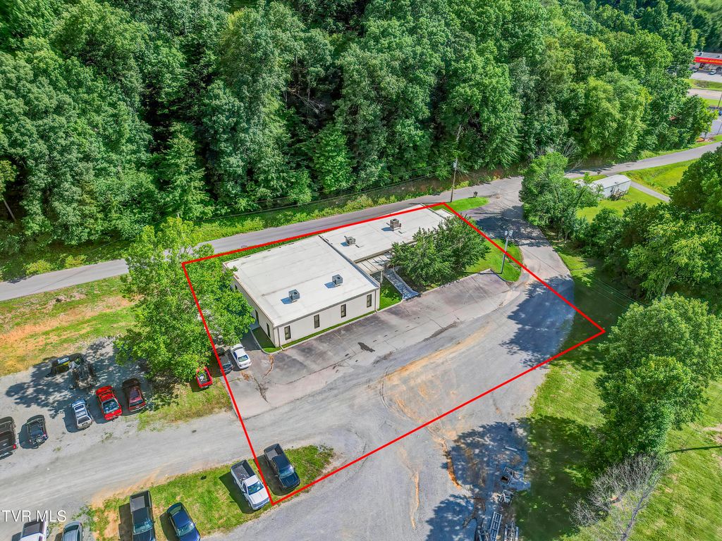 Photo of 249 Neal Drive, Blountville, TN 37617 (MLS # 9995442)