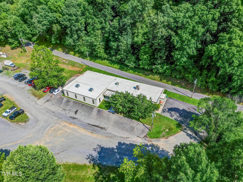 Photo of 249 Neal Drive, Blountville, TN 37617 (MLS # 9995442)