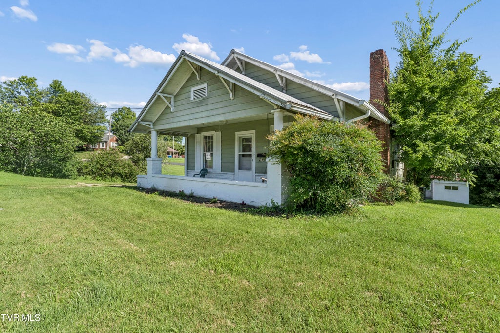 Photo of 421 College Street, Jonesborough, TN 37659 (MLS # 9998441)