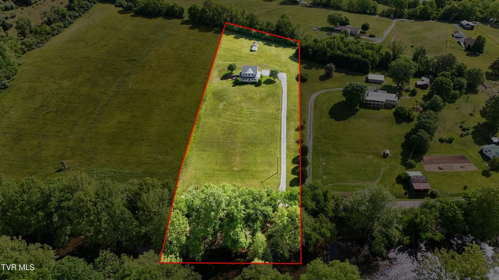 Photo of 3725 Lunsford Mill Road, Hiltons, VA 24258 (MLS # 9995434)