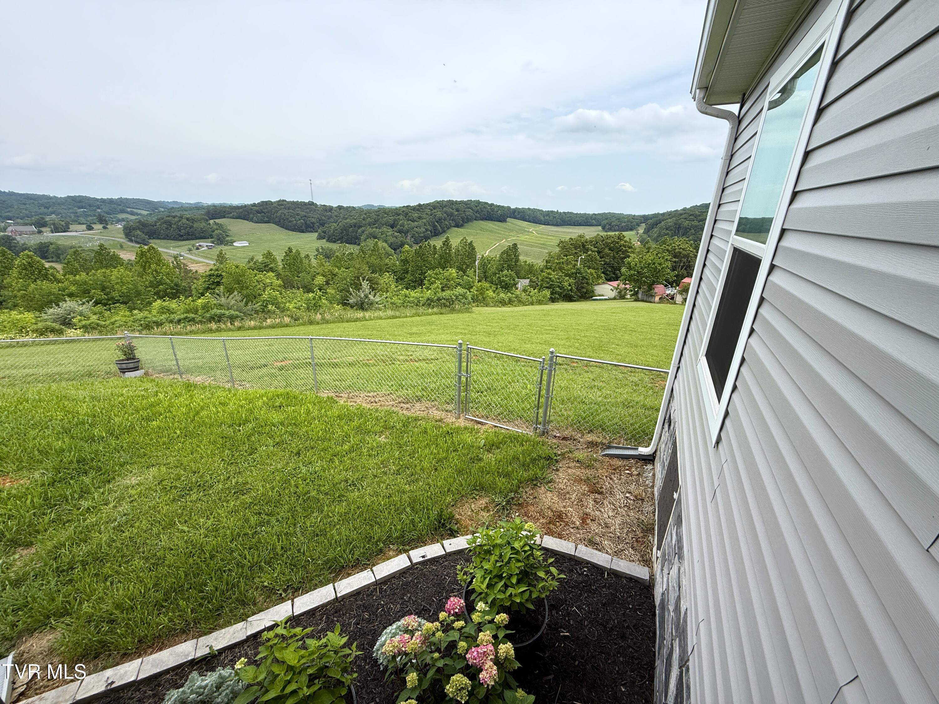 1086 Highland Meadows Way, Parrottsville, Tennessee image 5