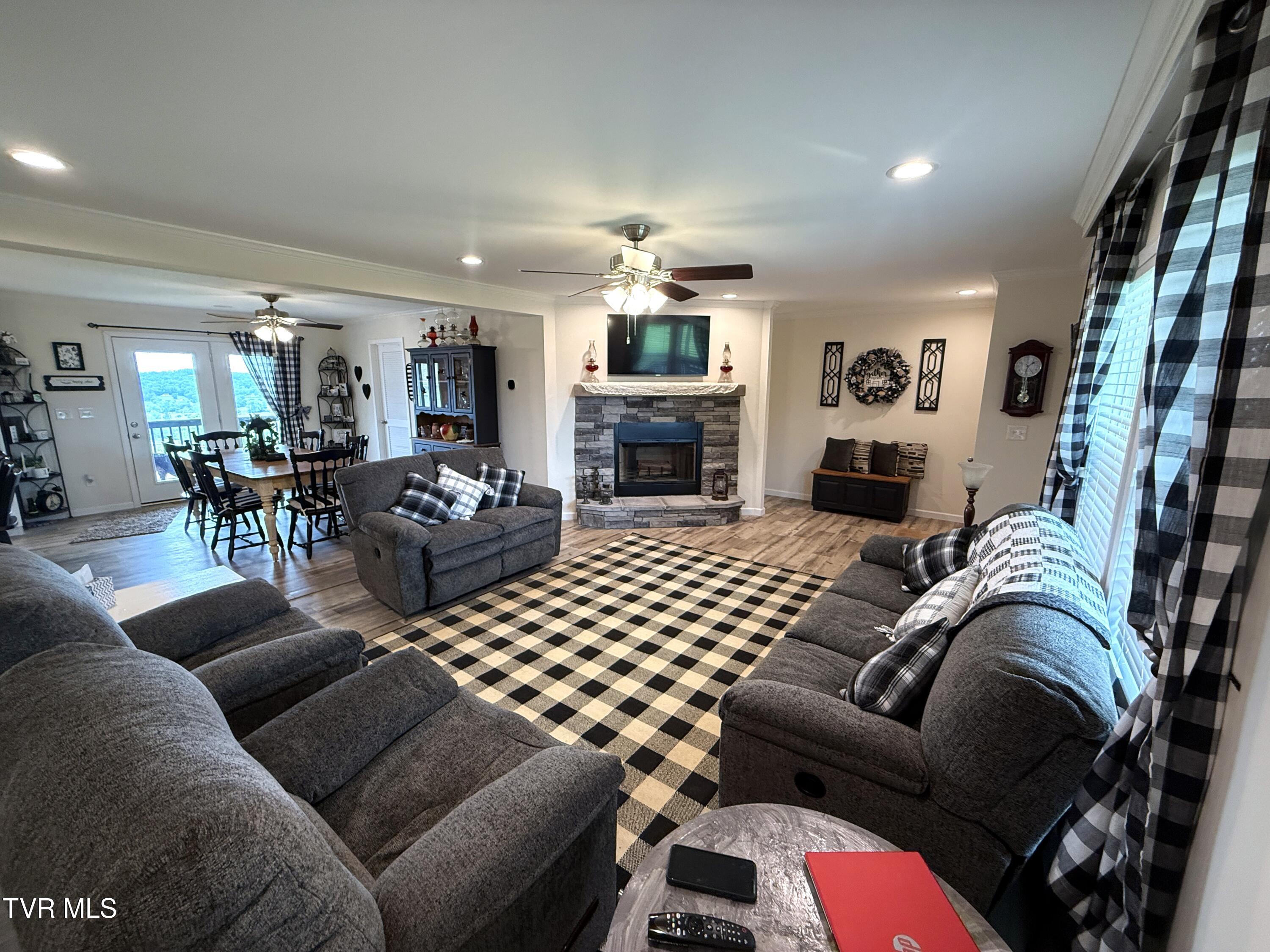 1086 Highland Meadows Way, Parrottsville, Tennessee image 12