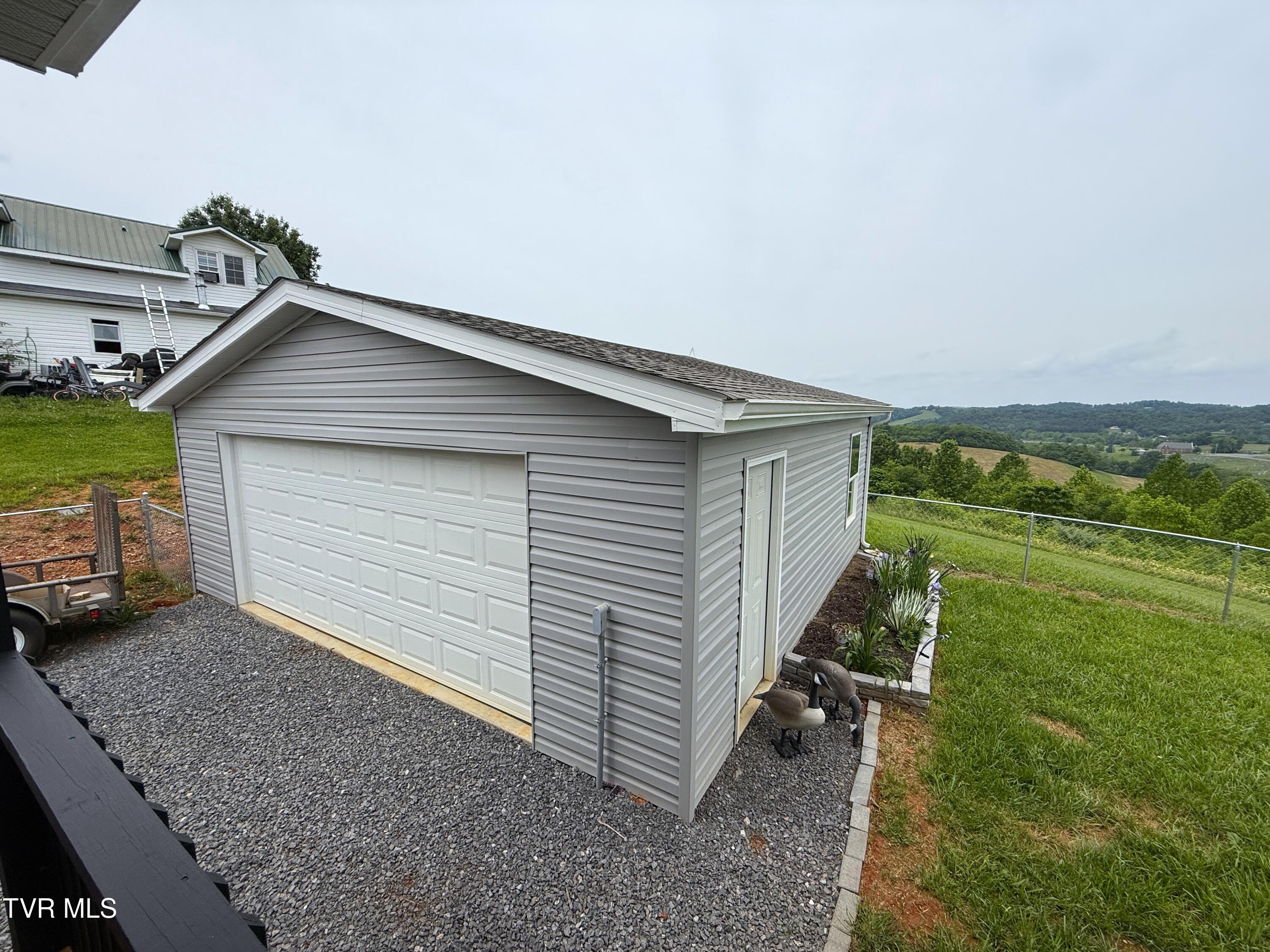 1086 Highland Meadows Way, Parrottsville, Tennessee image 7