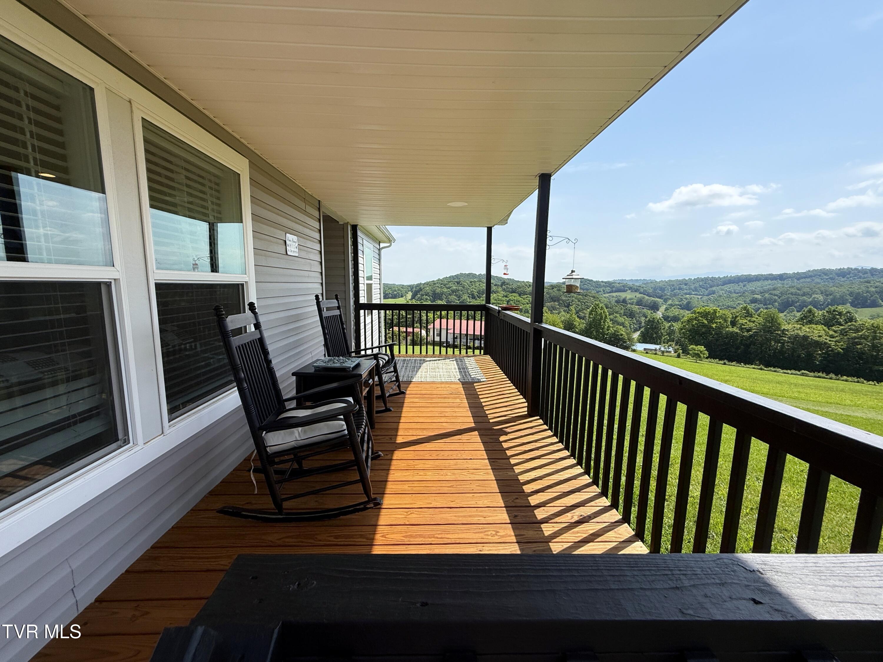 1086 Highland Meadows Way, Parrottsville, Tennessee image 3