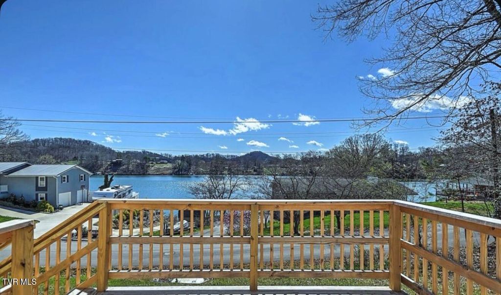 Photo of 3601 Hazelnut Drive, Kingsport, TN 37664 (MLS # 9994818)