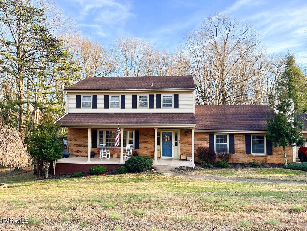 Photo of 1700 Brentwood Drive, Greeneville, TN 37743 (MLS # 9989741)