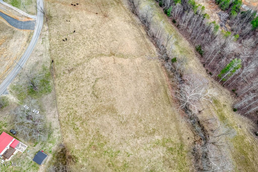 Photo of 660 Egypt Road, Bluff City, TN 37618 (MLS # 9991548)