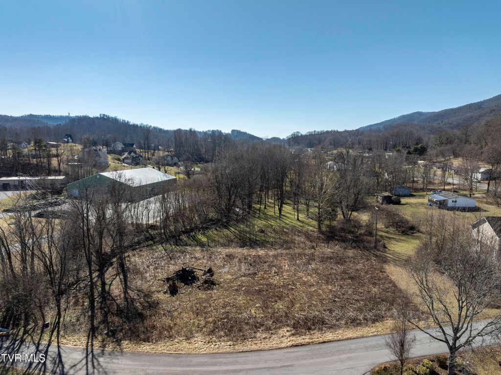 Photo of Tbd Golf Course Road, Unicoi, TN 37692 (MLS # 9975626)