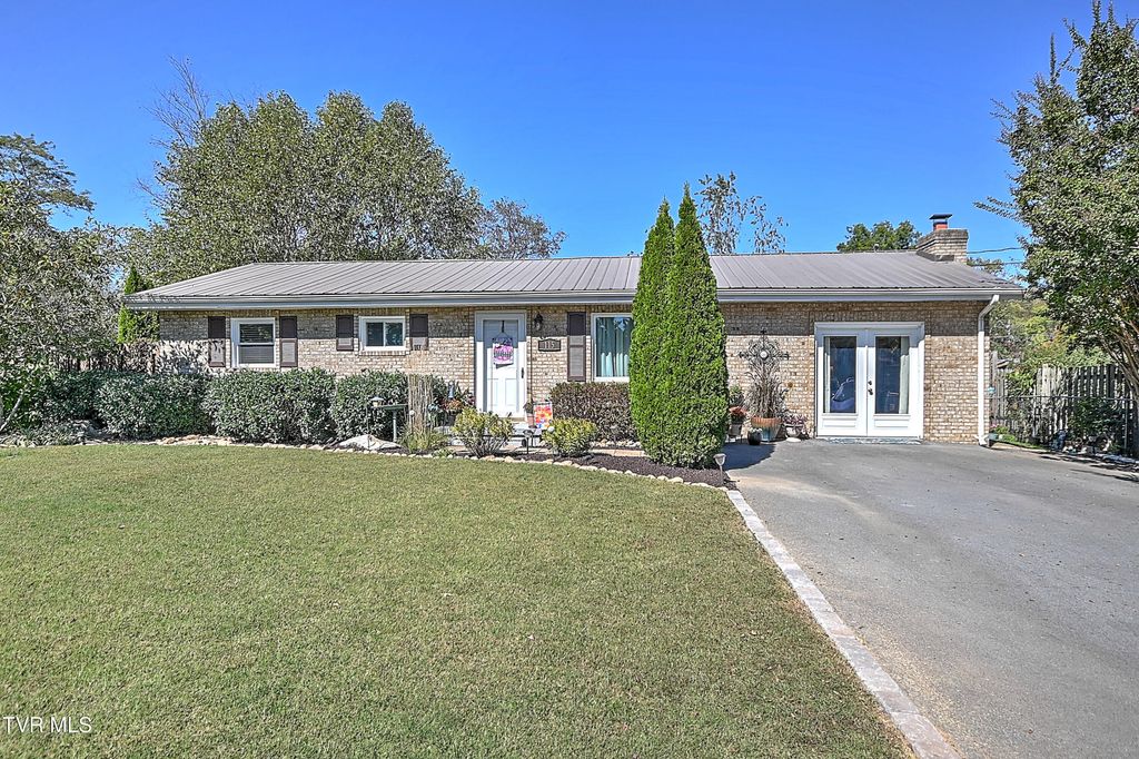 Photo of 115 Boone Avenue, Gray, TN 37615 (MLS # 9987053)