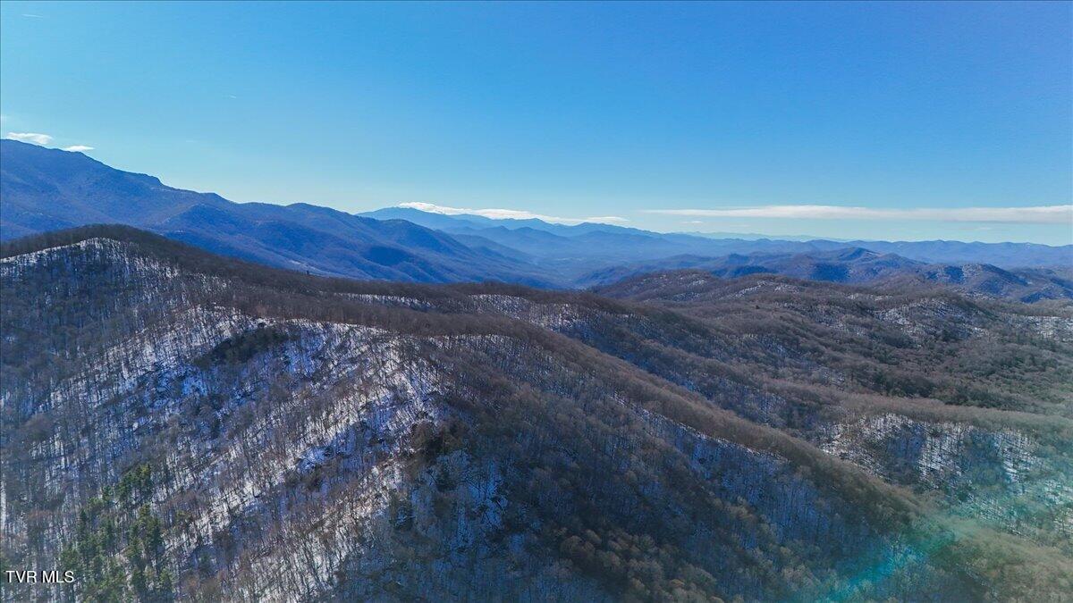 1255 Tiger Creek Road, Roan Mountain, Tennessee image 10