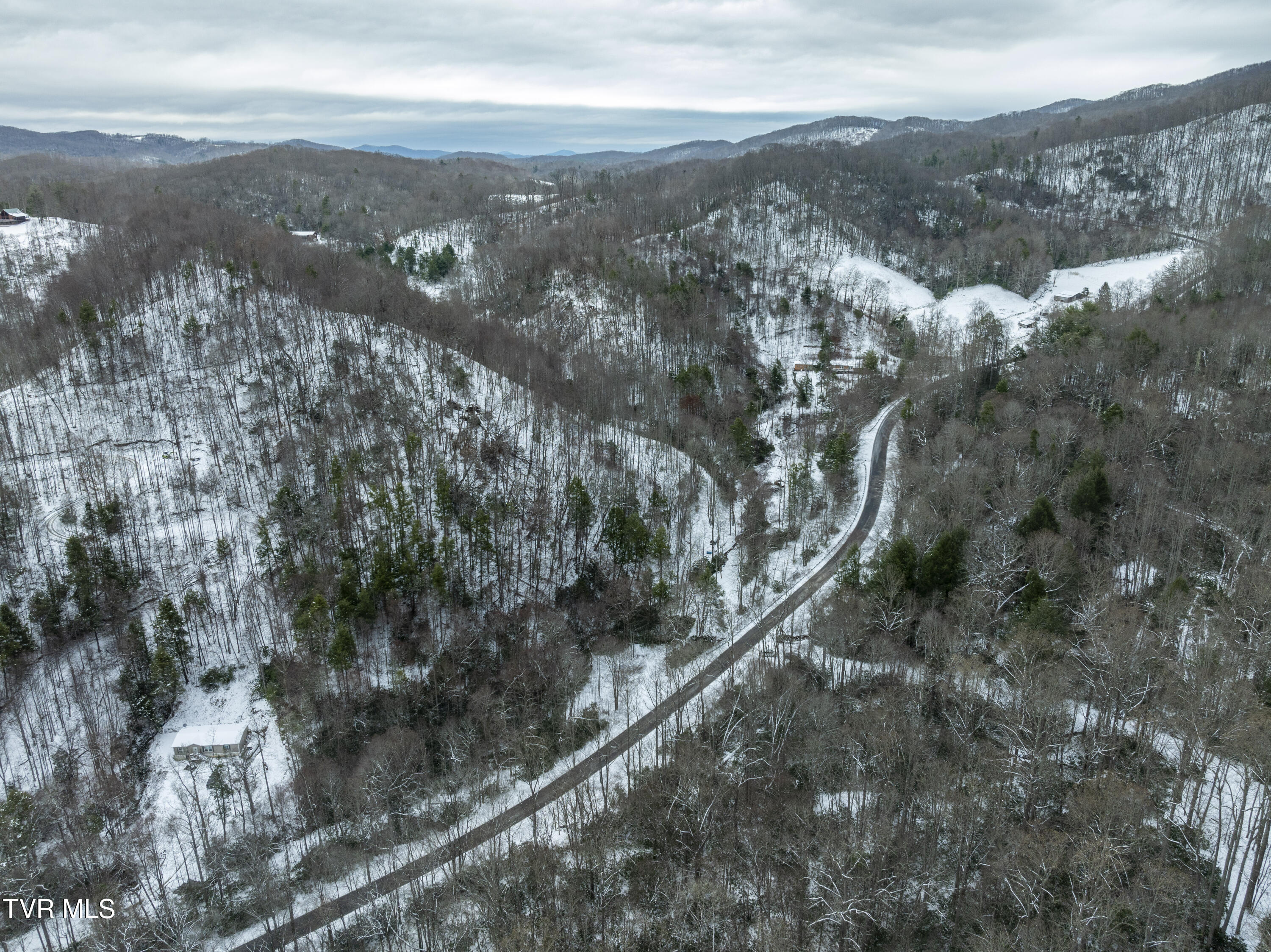 1255 Tiger Creek Road, Roan Mountain, Tennessee image 15