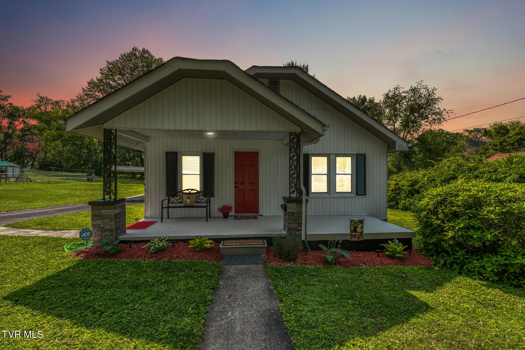 105 Crossway Road, Bristol, Virginia image 2