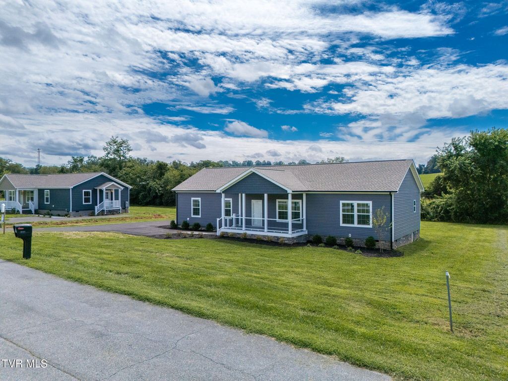 Photo of 18339 Fortunes Way, Abingdon, VA 24210 (MLS # 9984121)