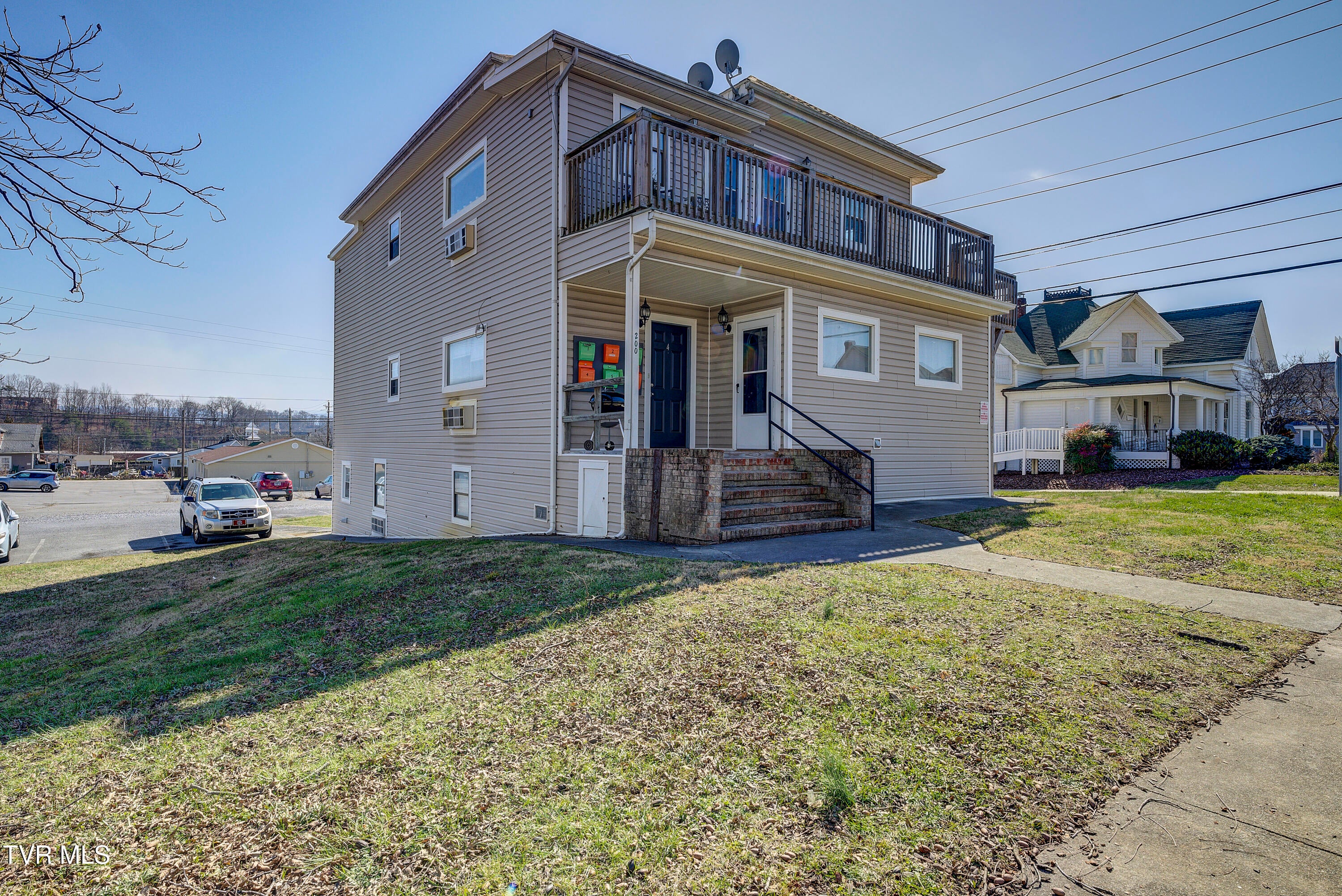 204 East Watauga Avenue
