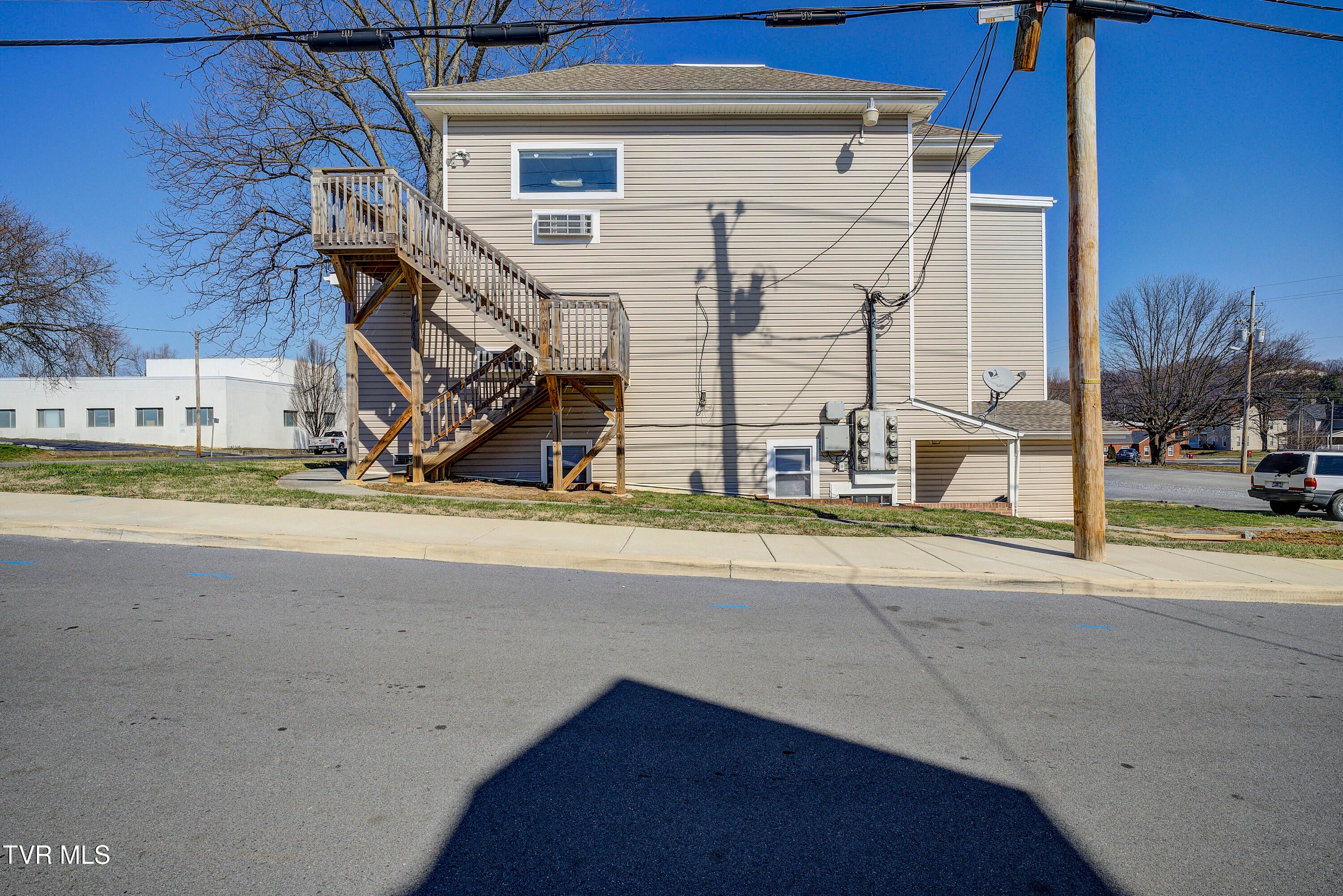 204 East Watauga Avenue