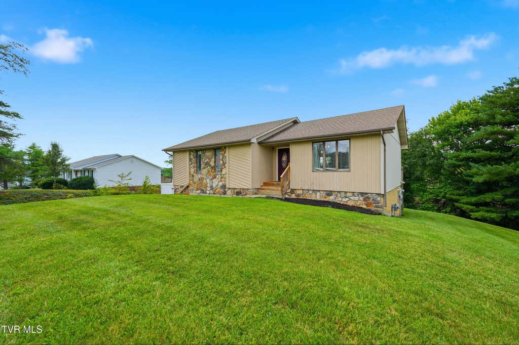 Photo of 5011 Old Jonesboro Road, Bristol, TN 37620 (MLS # 9997335)