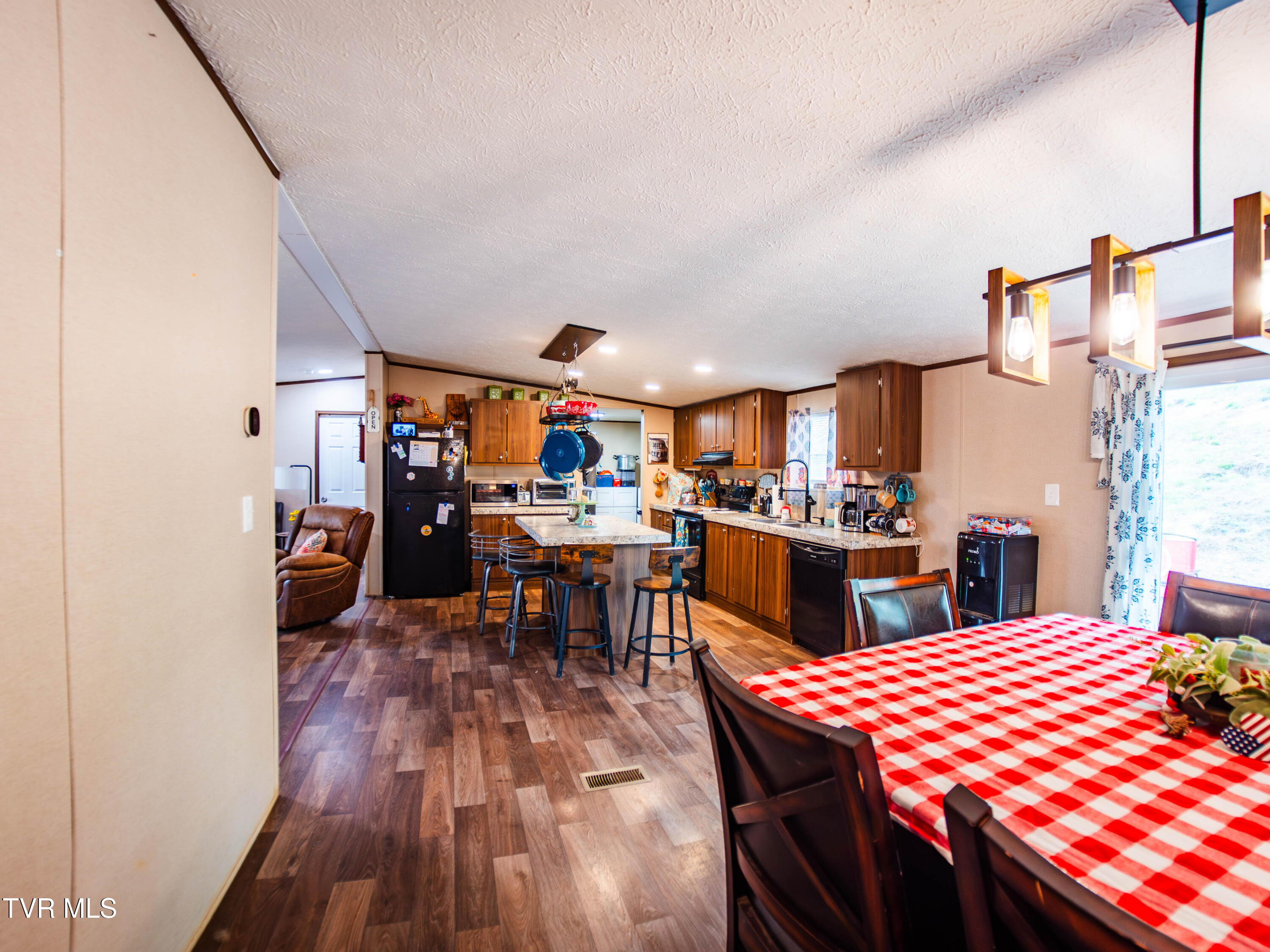 1029 Red Bud Lane, Rogersville, Tennessee image 9