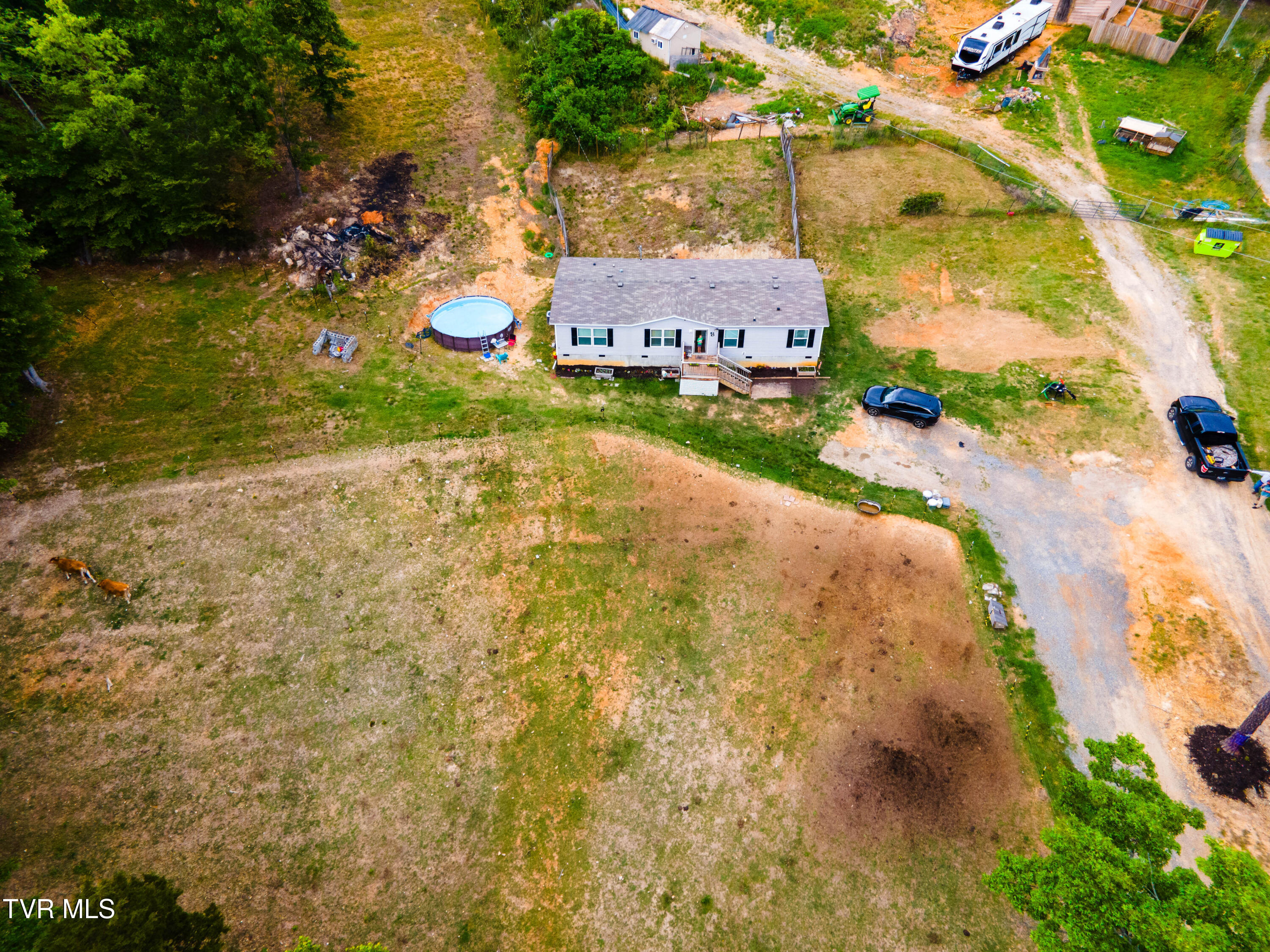 1029 Red Bud Lane, Rogersville, Tennessee image 1