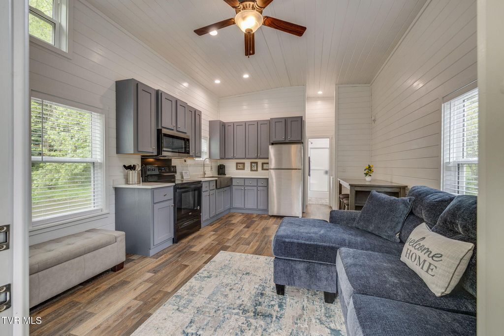 Photo of 1226 Doe Creek Road, Butler, TN 37640 (MLS # 9994706)