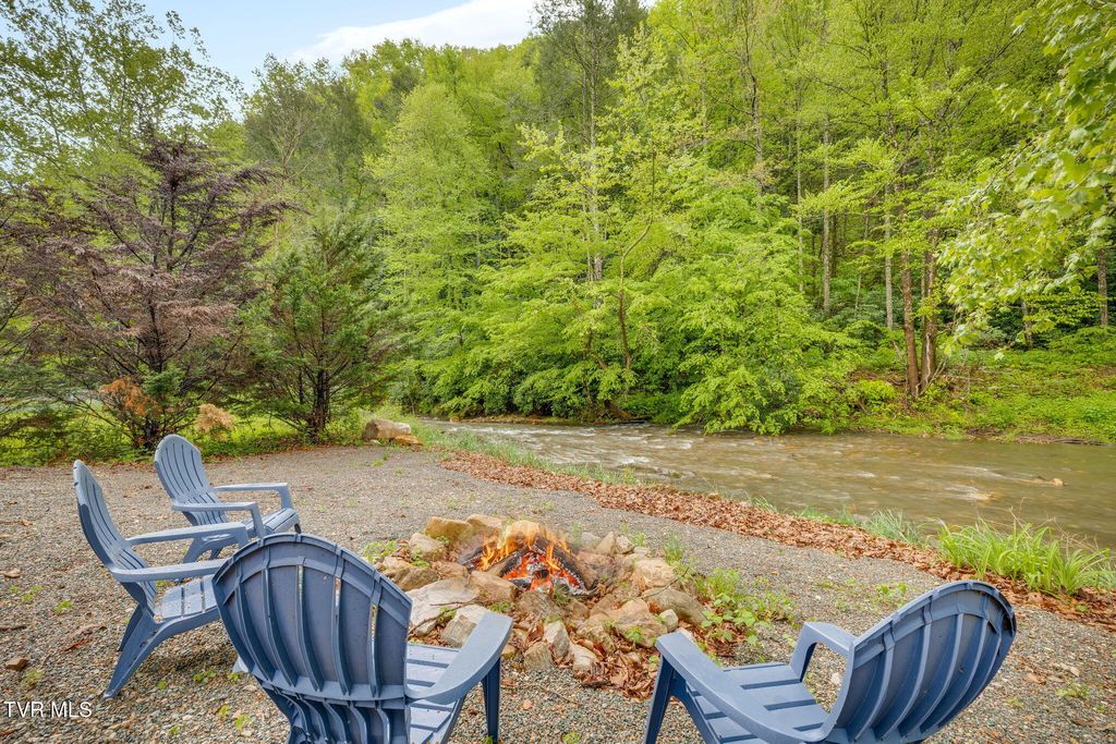 Photo of 1226 Doe Creek Road, Butler, TN 37640 (MLS # 9994706)