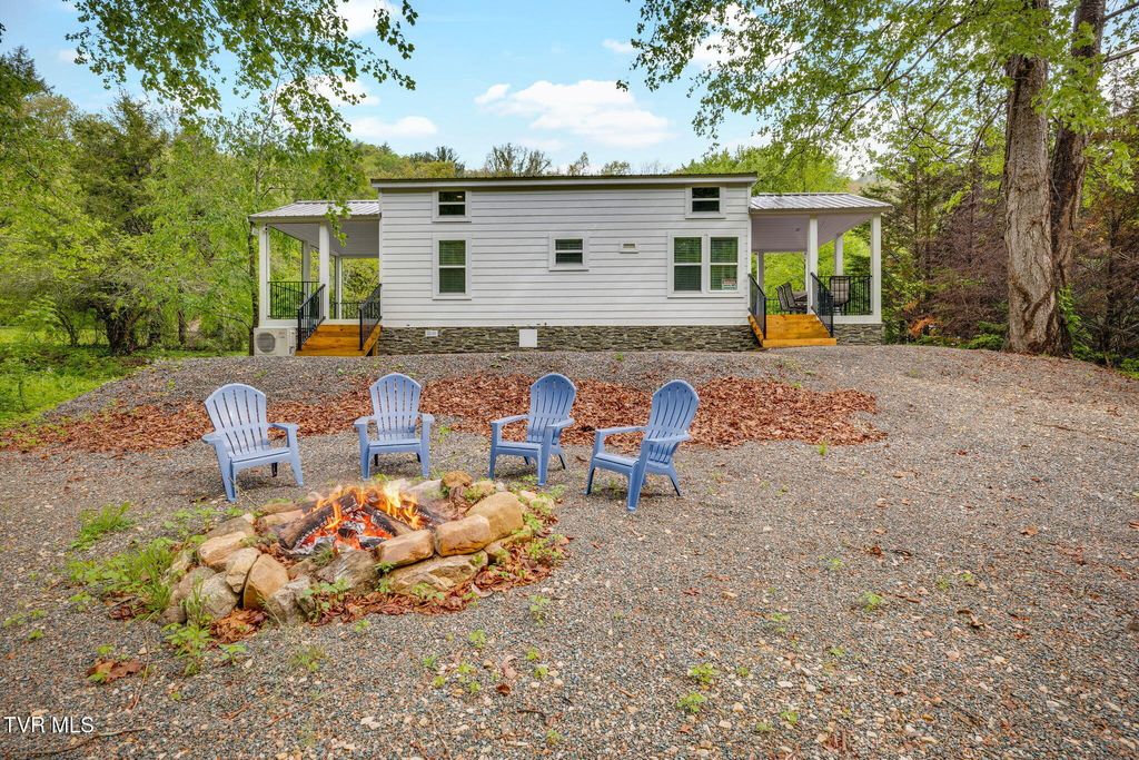 Photo of 1226 Doe Creek Road, Butler, TN 37640 (MLS # 9994706)
