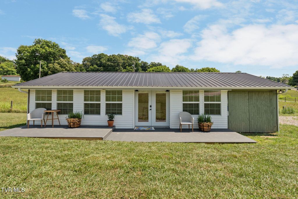 Photo of 3224 Knob Creek Road, Gray, TN 37615 (MLS # 9988823)