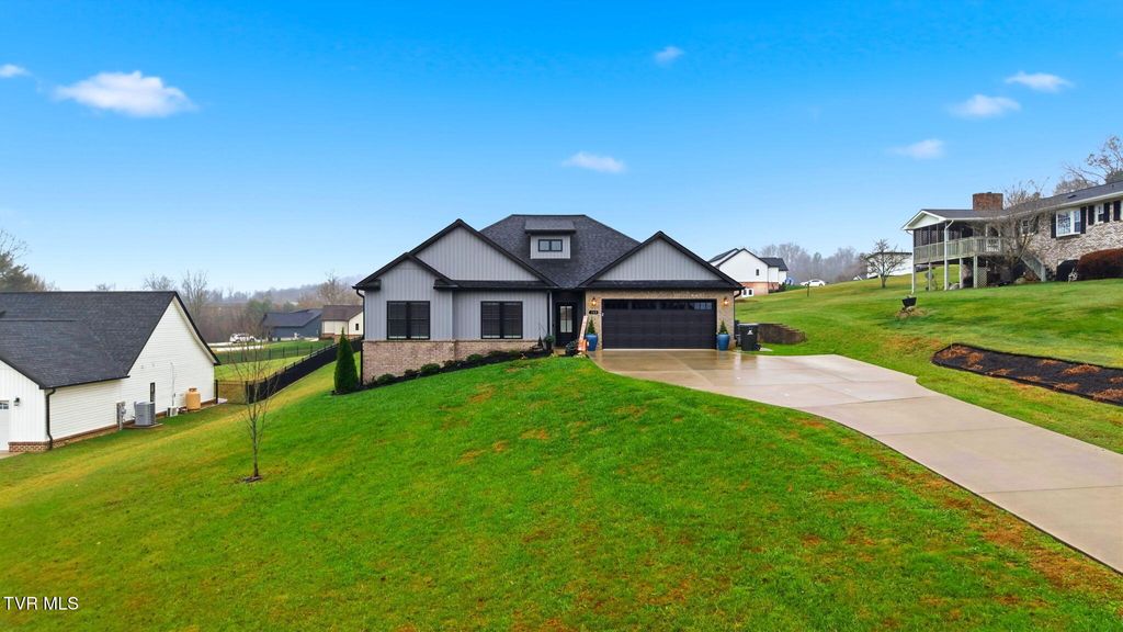 Photo of 153 Hillrise Road, Johnson City, TN 37615 (MLS # 9988764)