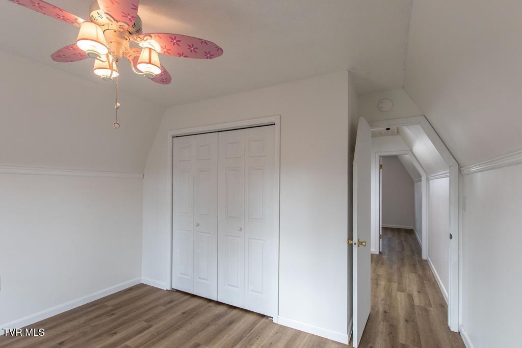 Abingdon, Virginia 24211, United States, 3 Bedrooms Bedrooms, ,2 BathroomsBathrooms,Residential,Pending,31709