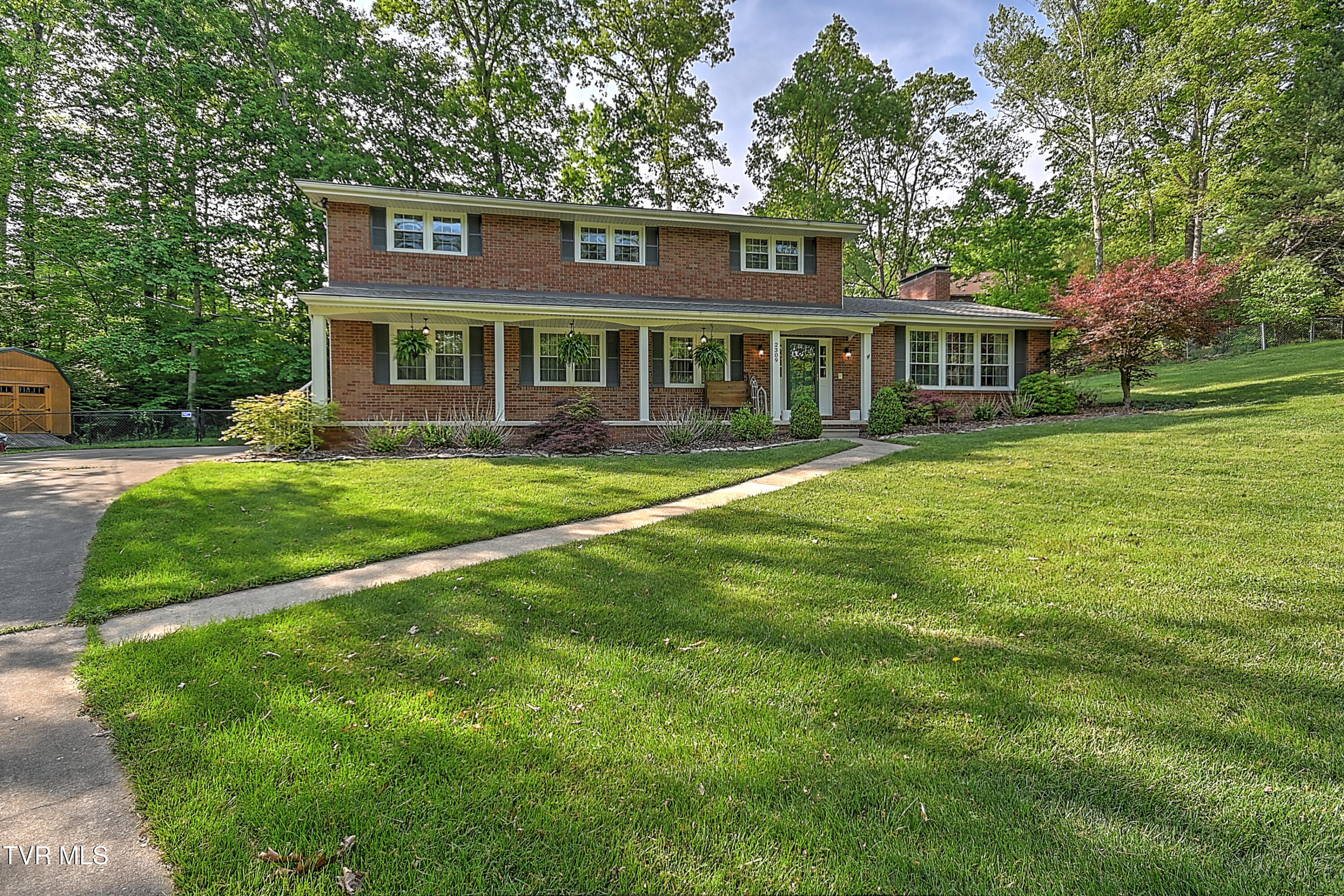 2309 Oxford Court, Kingsport, Tennessee image 2